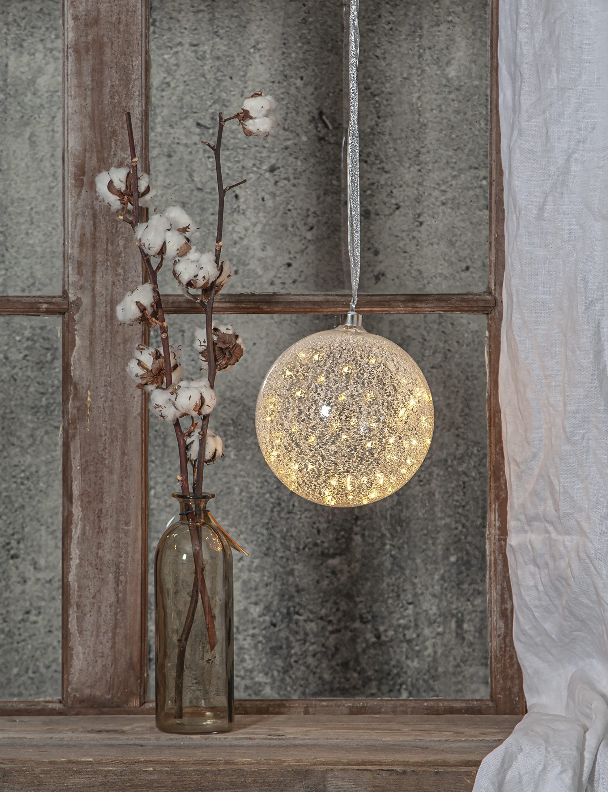 EGLO LED-Weihnachtskugel für Innen, beleuchtete Glaskugel zum Aufhängen Ø 20 cm, Leuchtkugel zum Hängen, warmweiß, Strom-Betrieb | Glaskugel zum Aufhängen Ø 20 cm, Leuchtkugel zum Hängen, warmweiß, Strom-Betrieb