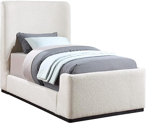 Meridian Furniture Oliver Collection Modern Cama tapizada contemporánea con tela de boucle rico y acabado de cepillo de alambre natural de madera