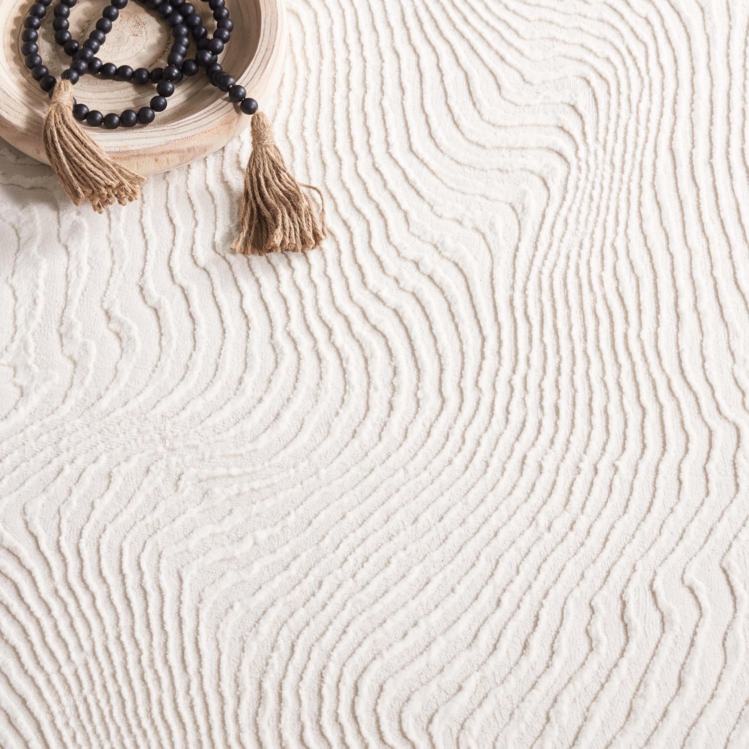 Safavieh Revive Collection Area Rug - 5'3" x 7'7", Ivory, Modern Abstract Design, Non-Shedding & Easy Care, Ideal for High Traffic Areas in Living Room, Bedroom, Dining (REV110A-5)