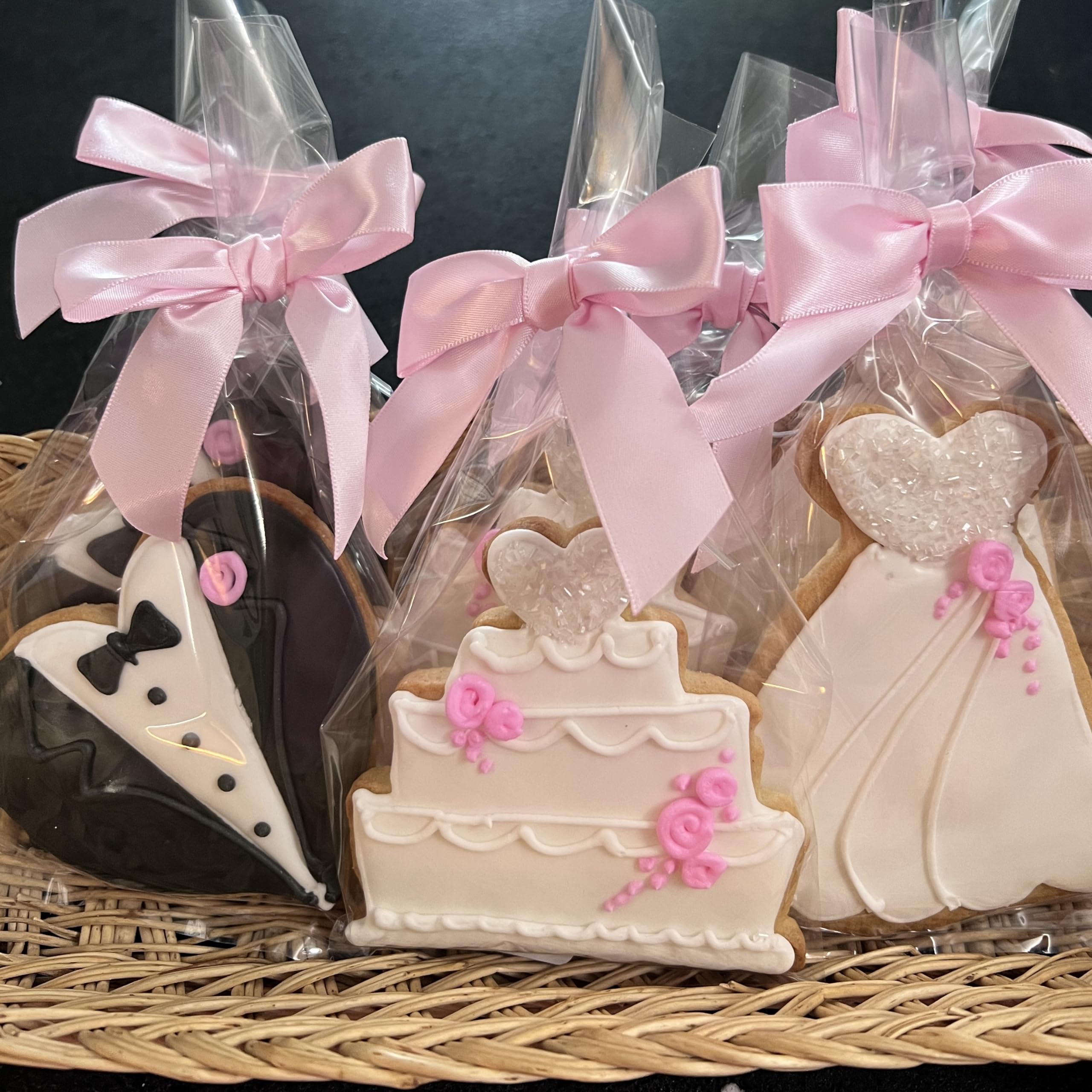 Amazon.com : Wedding Assortment Tux Dress Cake Cookies- 6 Crunchy Decorated  Shortbread Cookies Individually Wrapped With Bow by BakersDozenToGo :  Grocery & Gourmet Food