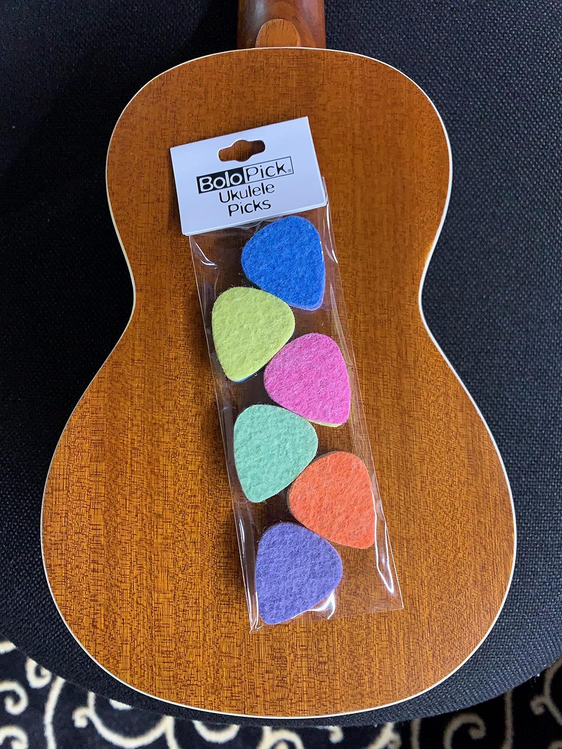 BoloPick Felt Picks for Ukulele, Guitar, and Bass 12 Pack (Black) : Musical Instruments