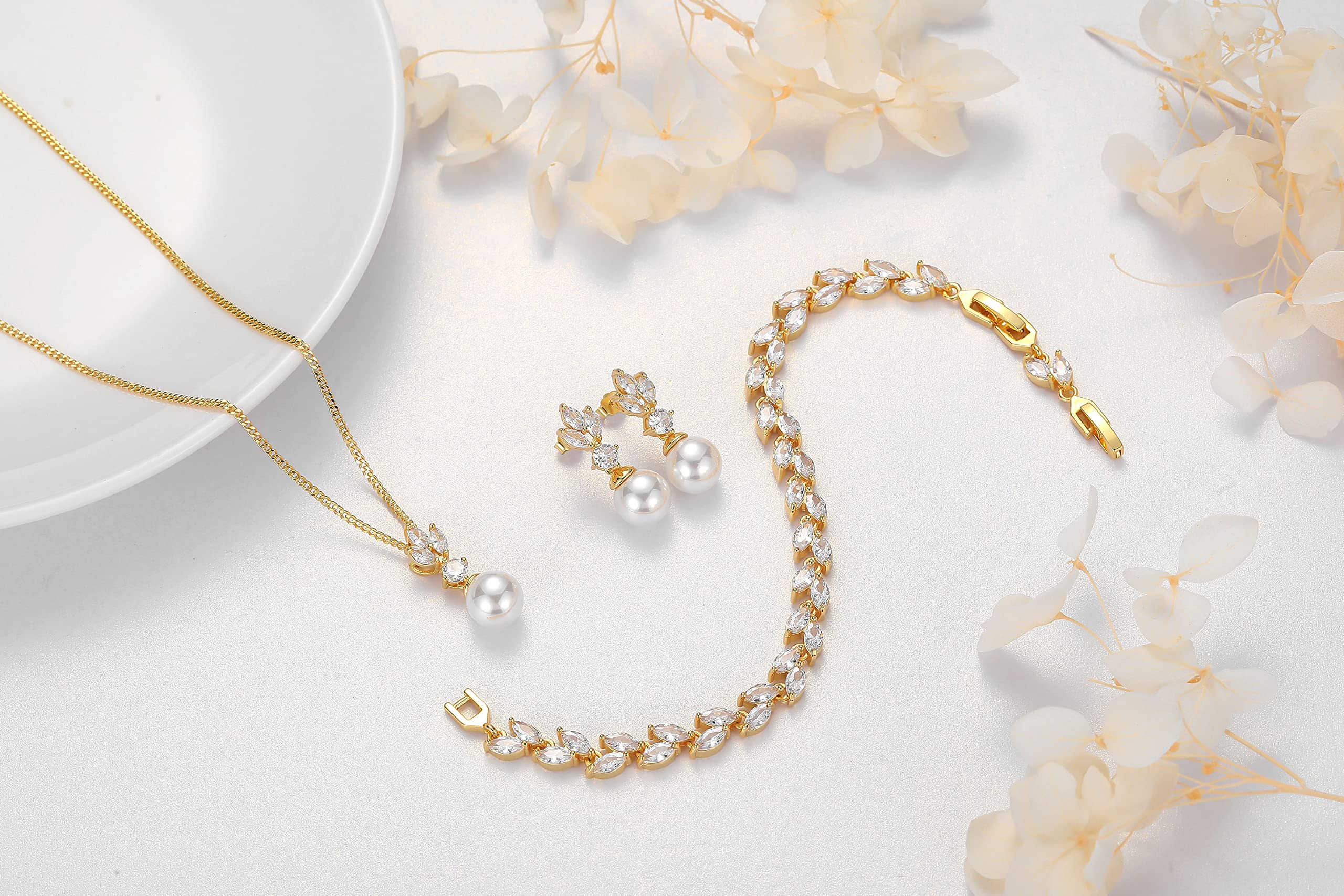 Juego de joyas de oro para mujer, joyas de boda con perlas, pendientes, collar y pulsera, joyas de novia con circonitas 5A brillantes, regalo para novia y dama de honor, Oro amarillo