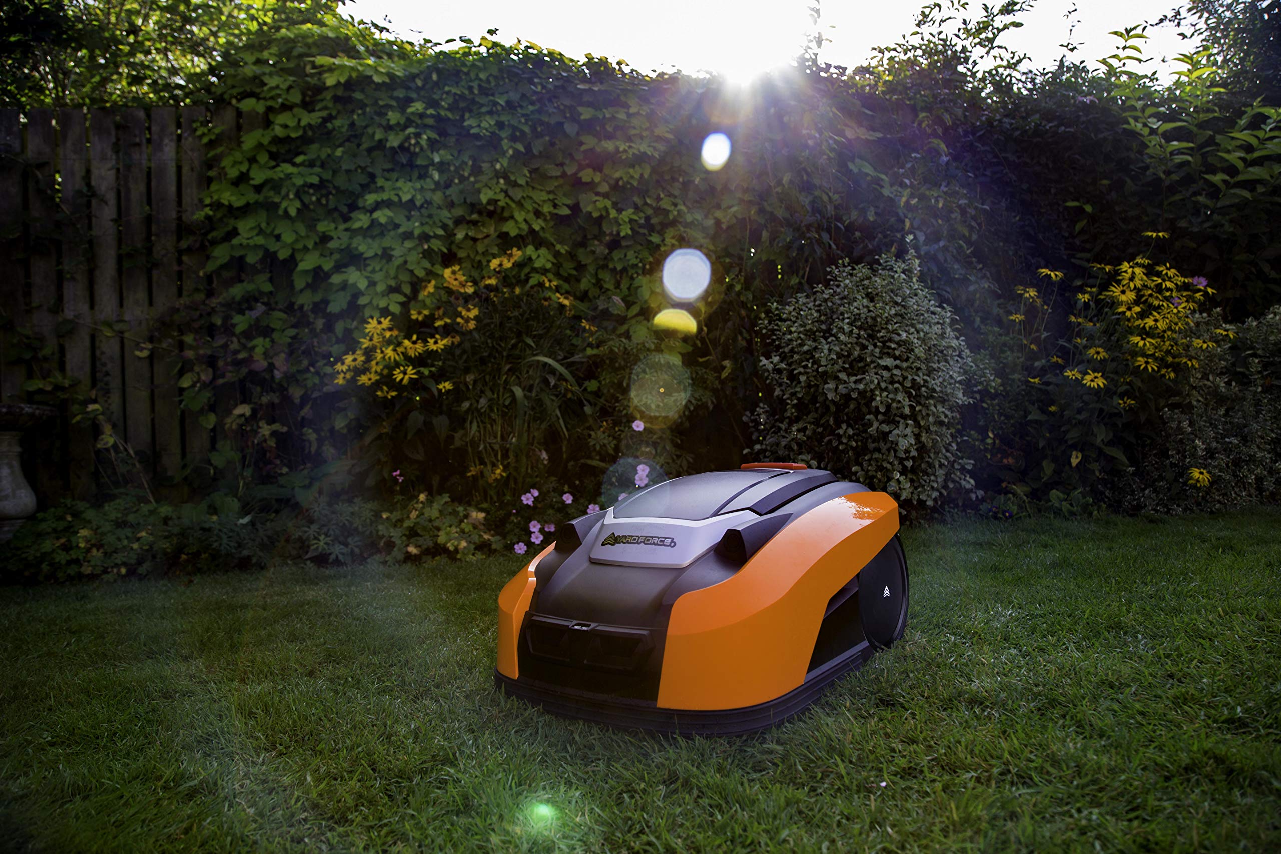 Robot cortacésped Yard Force X100 para césped de hasta 1000m² con App control & Tecnología Multizona