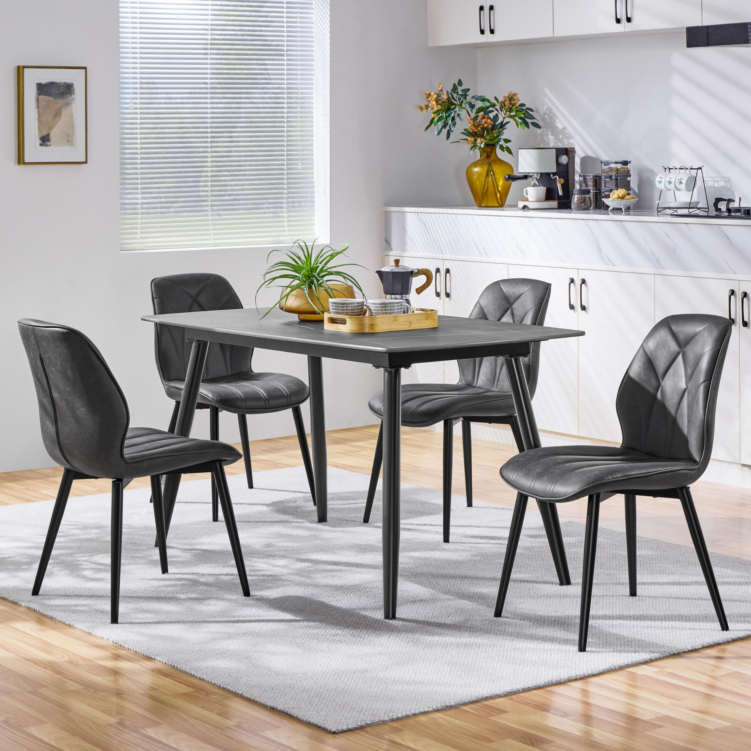 Yaheetech Chaises de Salle à Manger Lot de 4 Assise en Similicuir Dossier Ergonomique Chaises de Cuisine Moderne Bien Rembourrée Sièges de Chambre Cadre en Métal 58,5 × 44 × 82 cm Gris Foncé