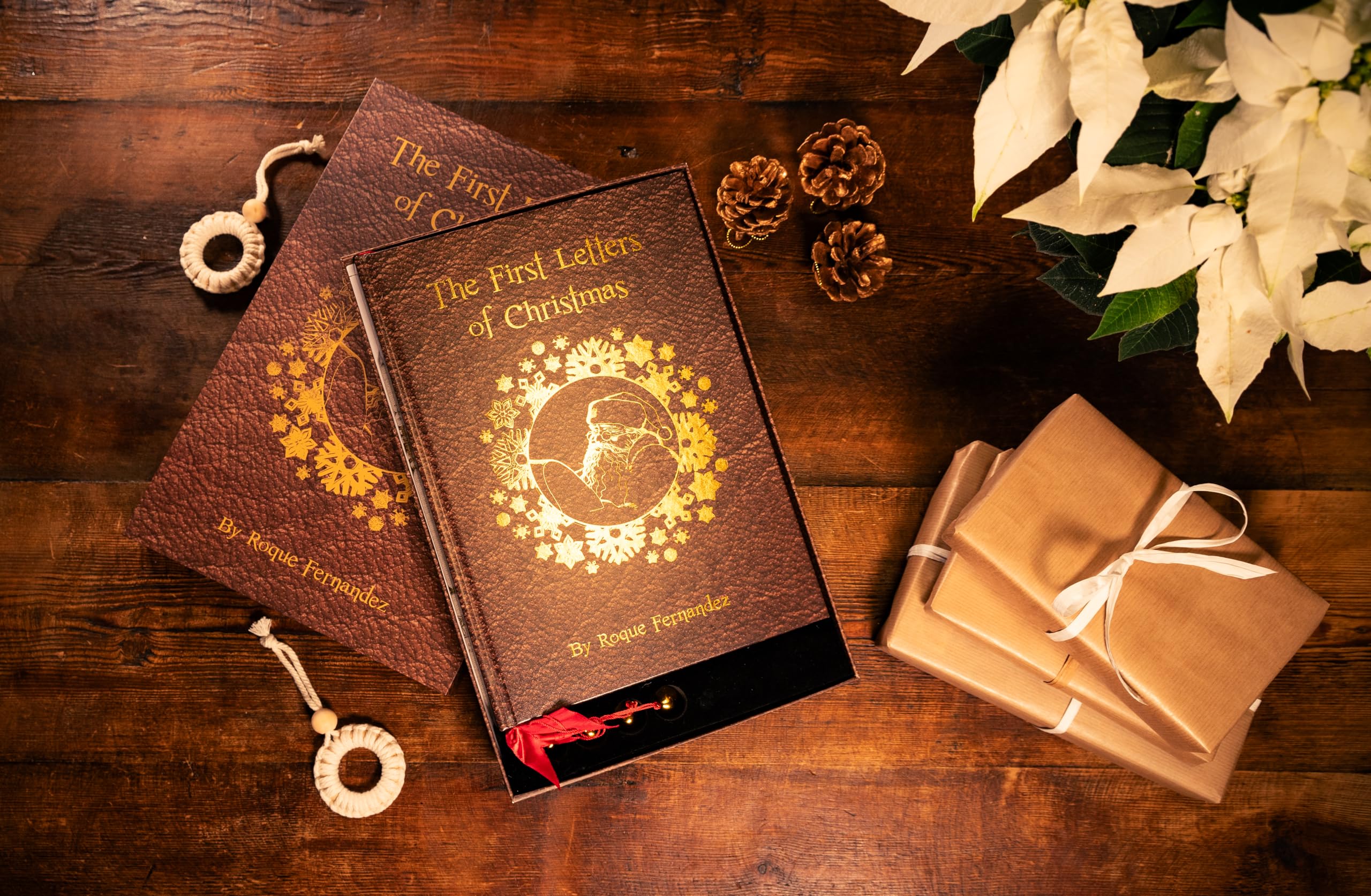 The First Letters Of Christmas - Leatherbound Storybook, Scrapbook & Timeless Keepsake: Volume 3