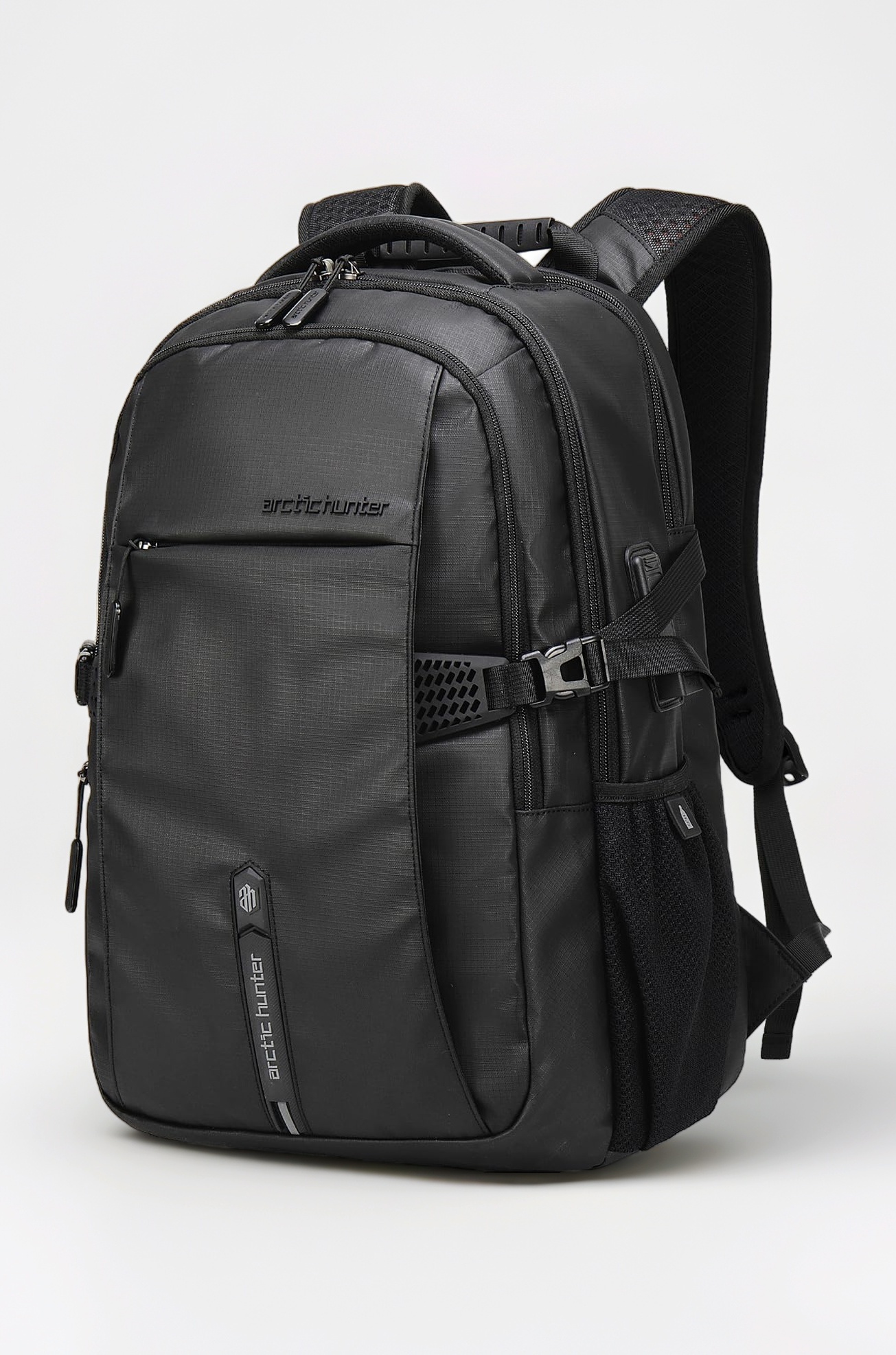 Arctic Hunter Lightweight Laptop Backpack 15.6" Shock-Resistant Compartment 7-Pocket Organized Design USB Charging Port Water-Resistant 30L Travel Daypack with YKK Zippers for Work Casual College