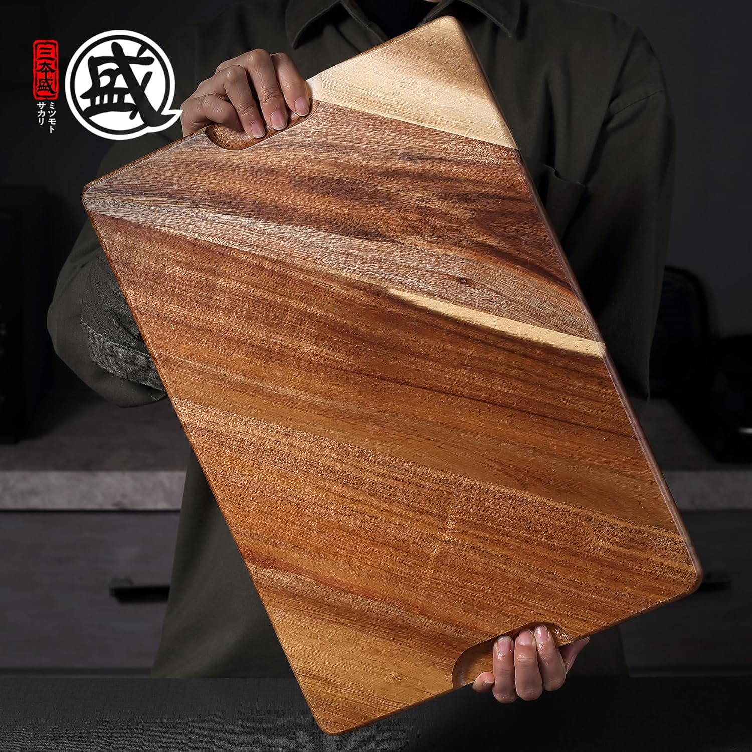 MITSUMOTO SAKARI Japanese Acacia Wood Cutting Board, 17 × 13 in Kitchen Cutting Board for Meat Vegetables Cheese, Pure Natural Textured Chopping Board with Juice Groove