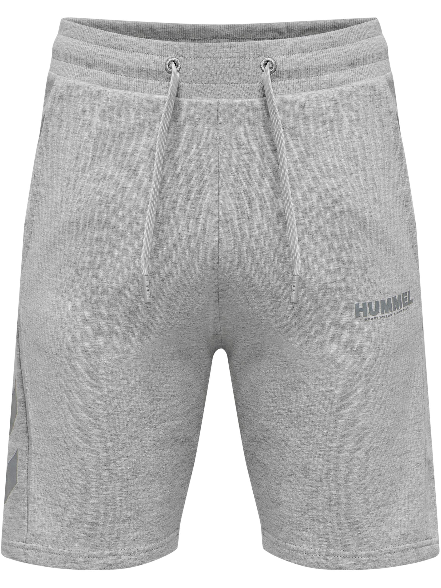 hummel Men's Solid Regular Fit Shorts