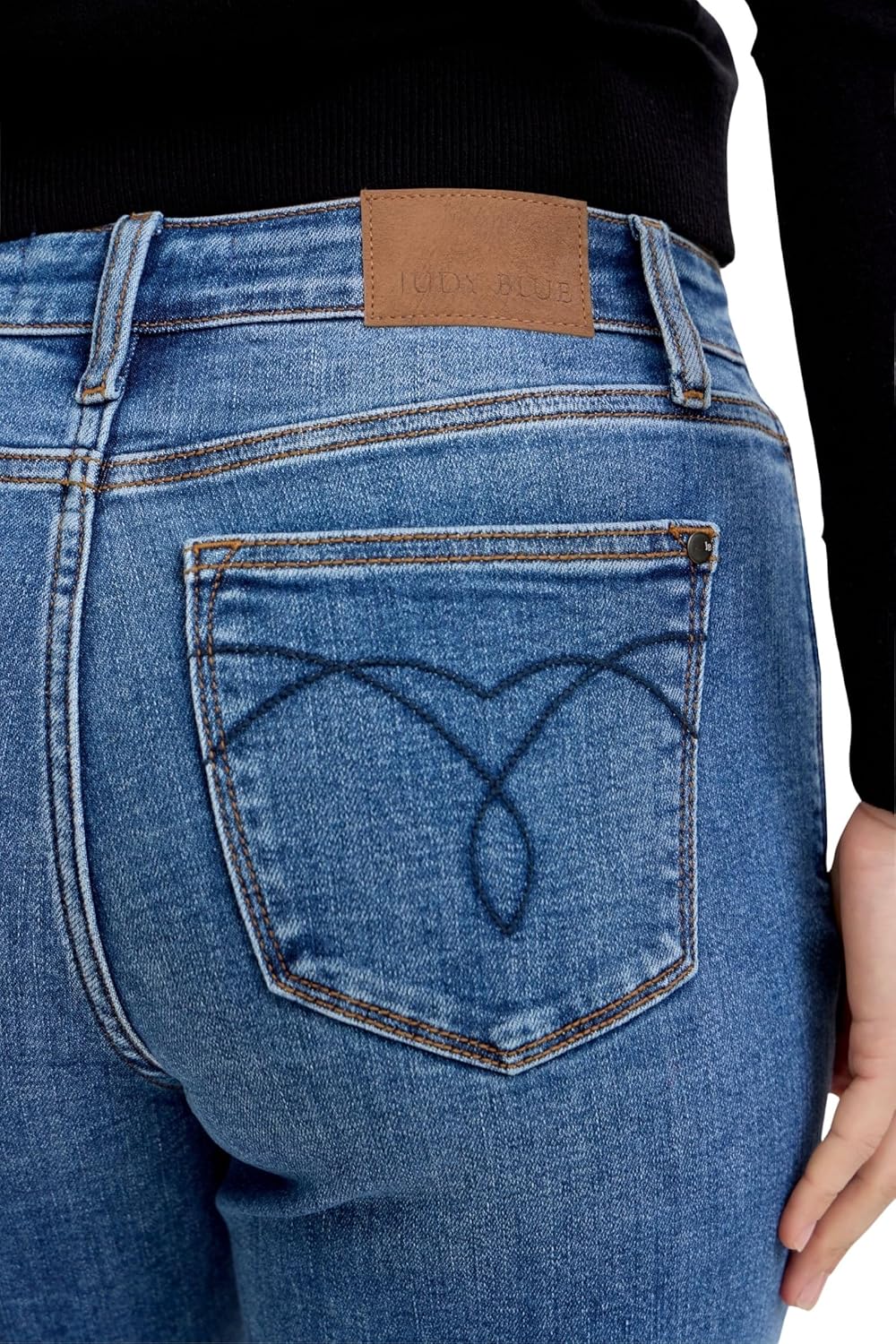 Judy Blue Women's Mid-Rise Boyfriend Fit Classic Cuffed Jeans - Image 5