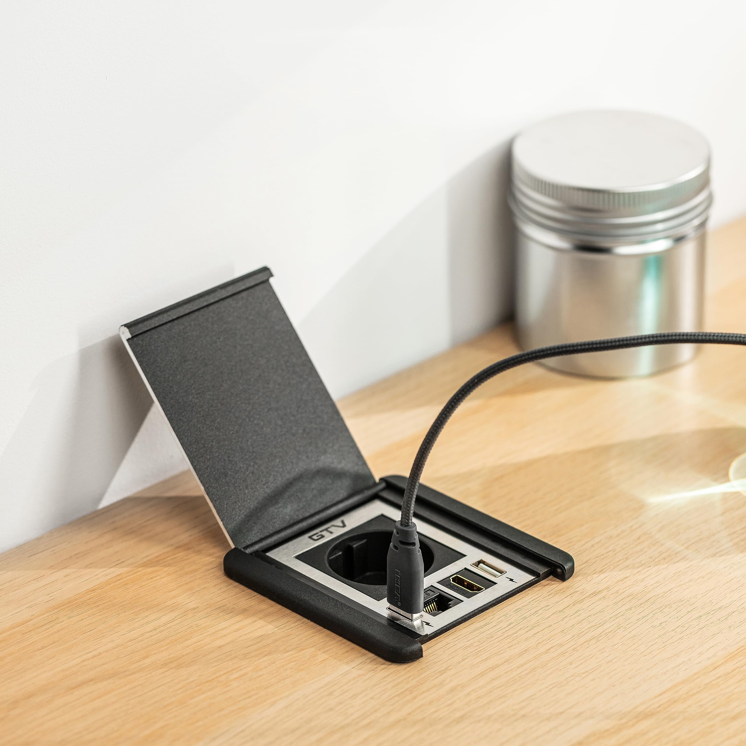 GTV - Möbelsteckdose FLIP, Einbausteckdose, 1x Schuko Steckdose, 2X USB A, 1x RJ45, 1x HDMI, Kabellänge 1,5m, Farbe Schwarz, für Schreibtische, Tischplatte, Küchen und Büro