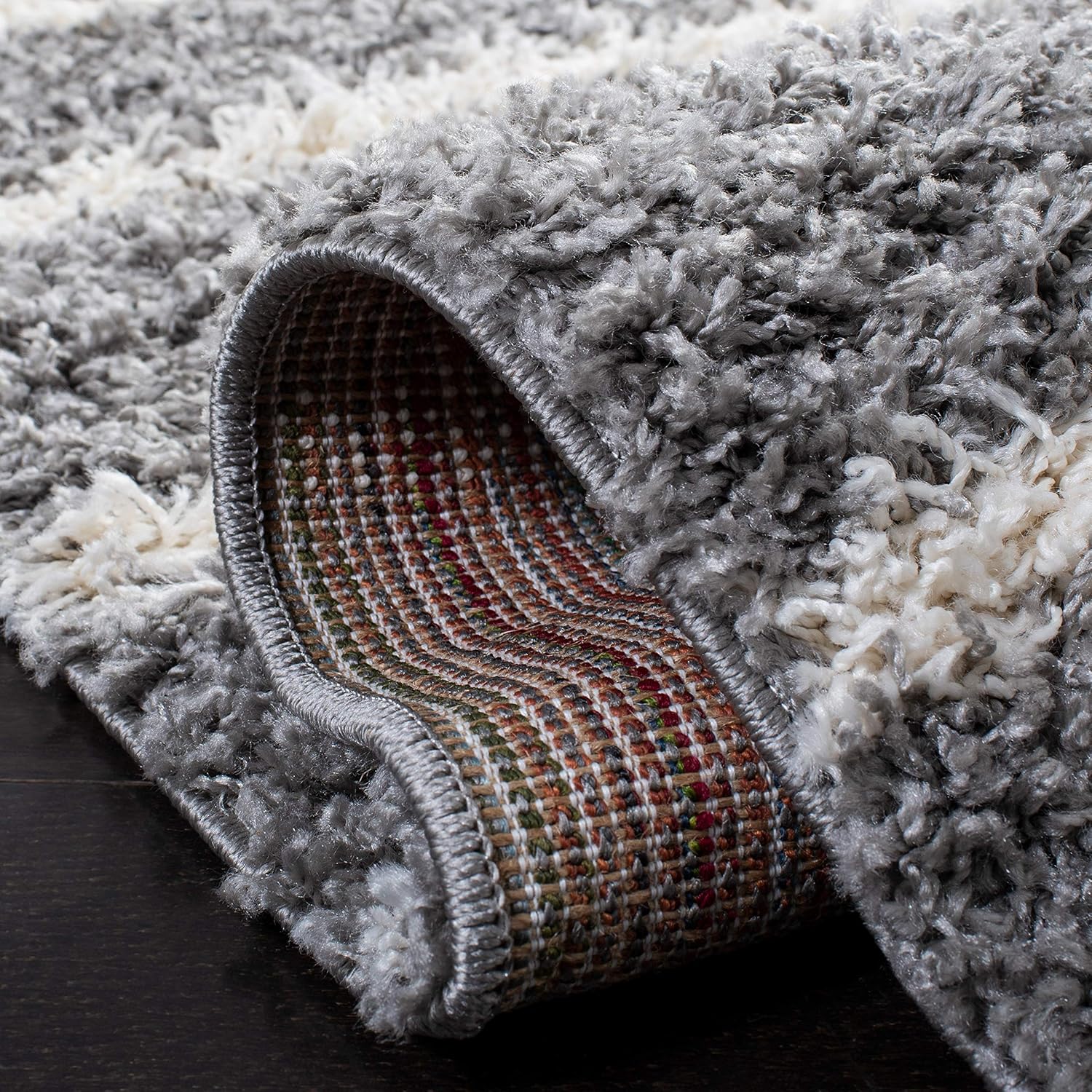 SAFAVIEH Venus Shag Collection Area Rug - 2'7" Square, Grey & Ivory, Stripe Design, Non-Shedding & Easy Care, 1.8-inch Thick Ideal for High Traffic Areas in Living Room, Bedroom (VNS603J)