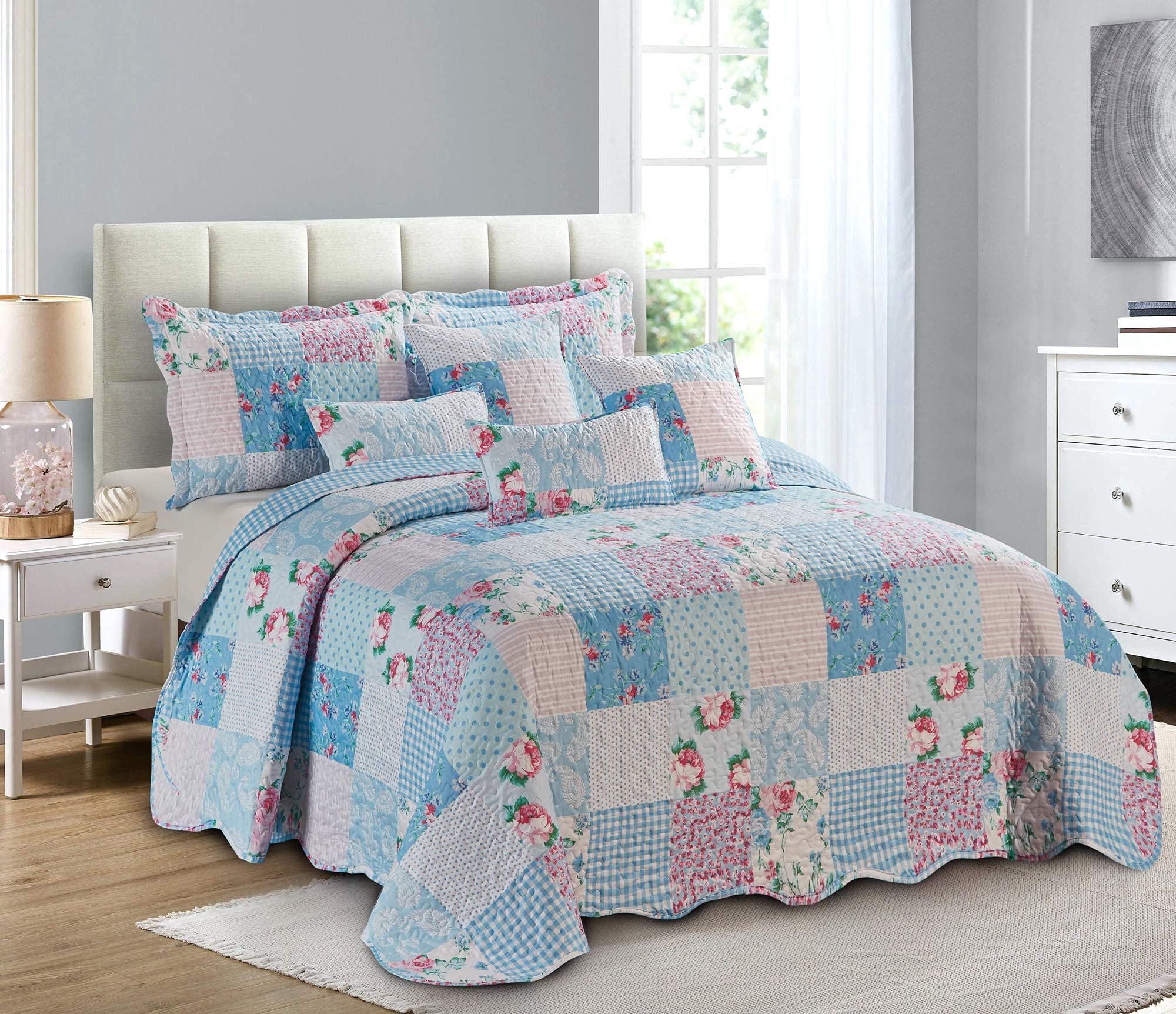 PRIME LINENS Quilted Patchwork Bedspread Bed Throw 3 Piece Bedding Set Includes Comforter 2 Pillow Shams (Floral Blue, King) โ image 1
