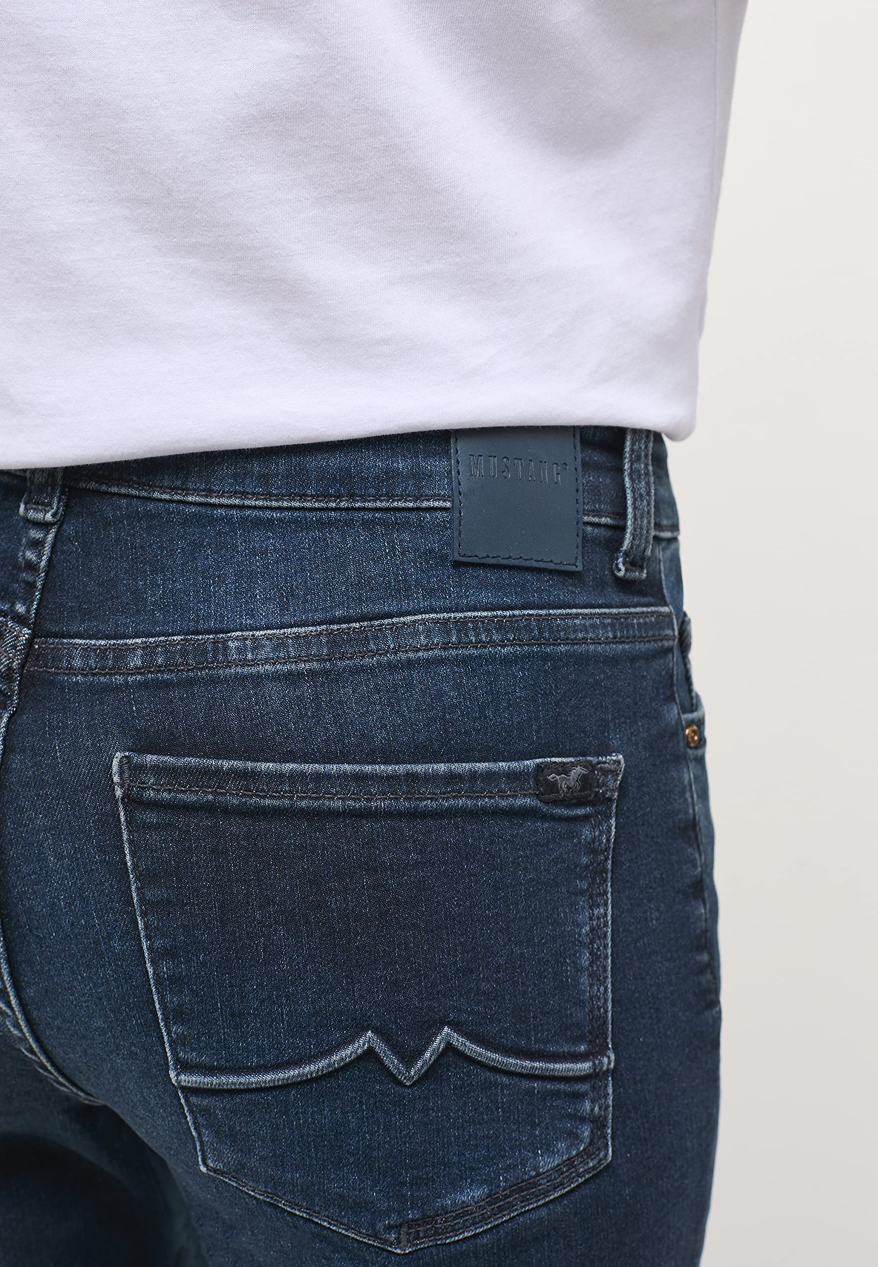 MUSTANG Styl Crosby Relaxed Straight - Dżins Kobiety