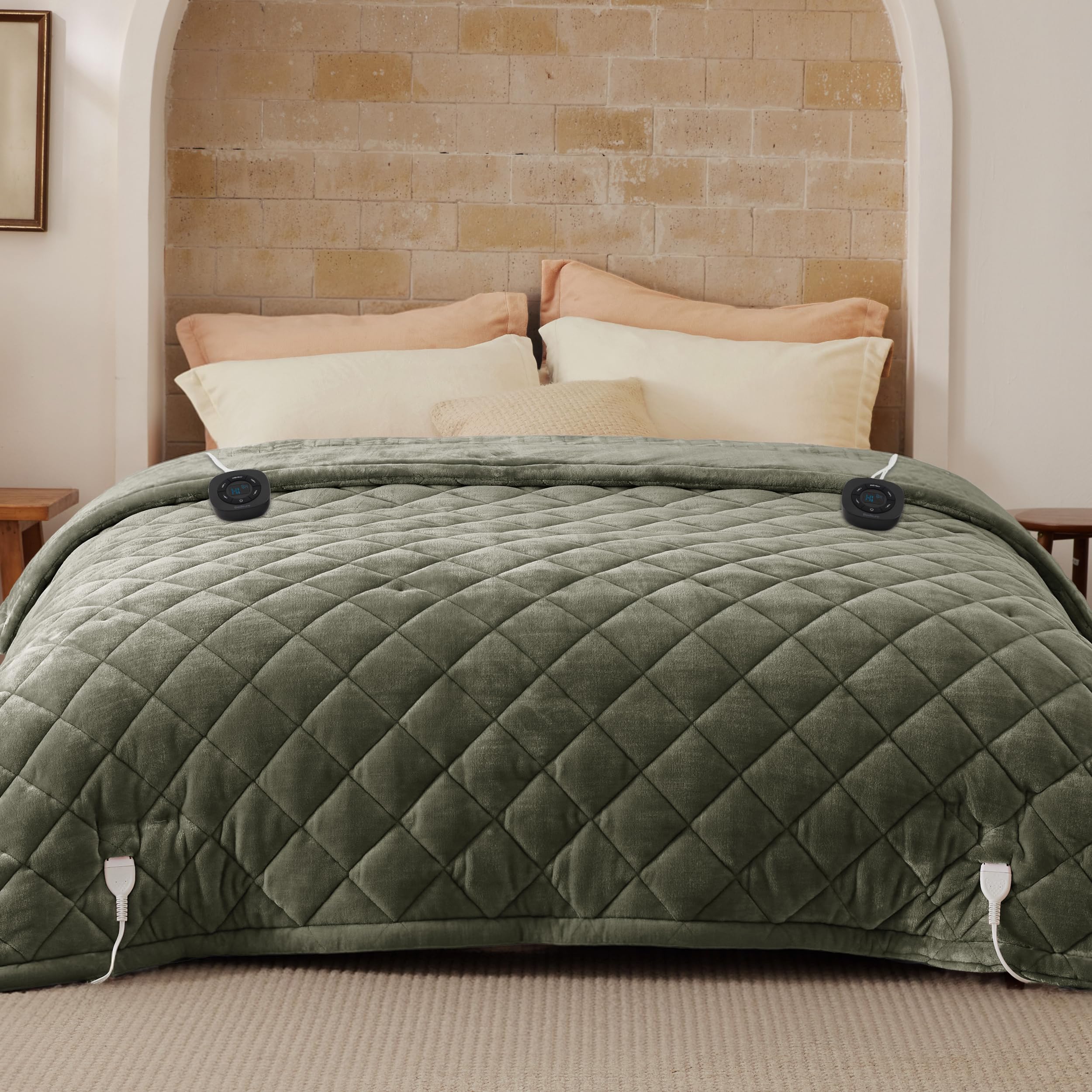 Bedsure Quilted Heated Blanket King Size, Filled for Extra Warmth, Green