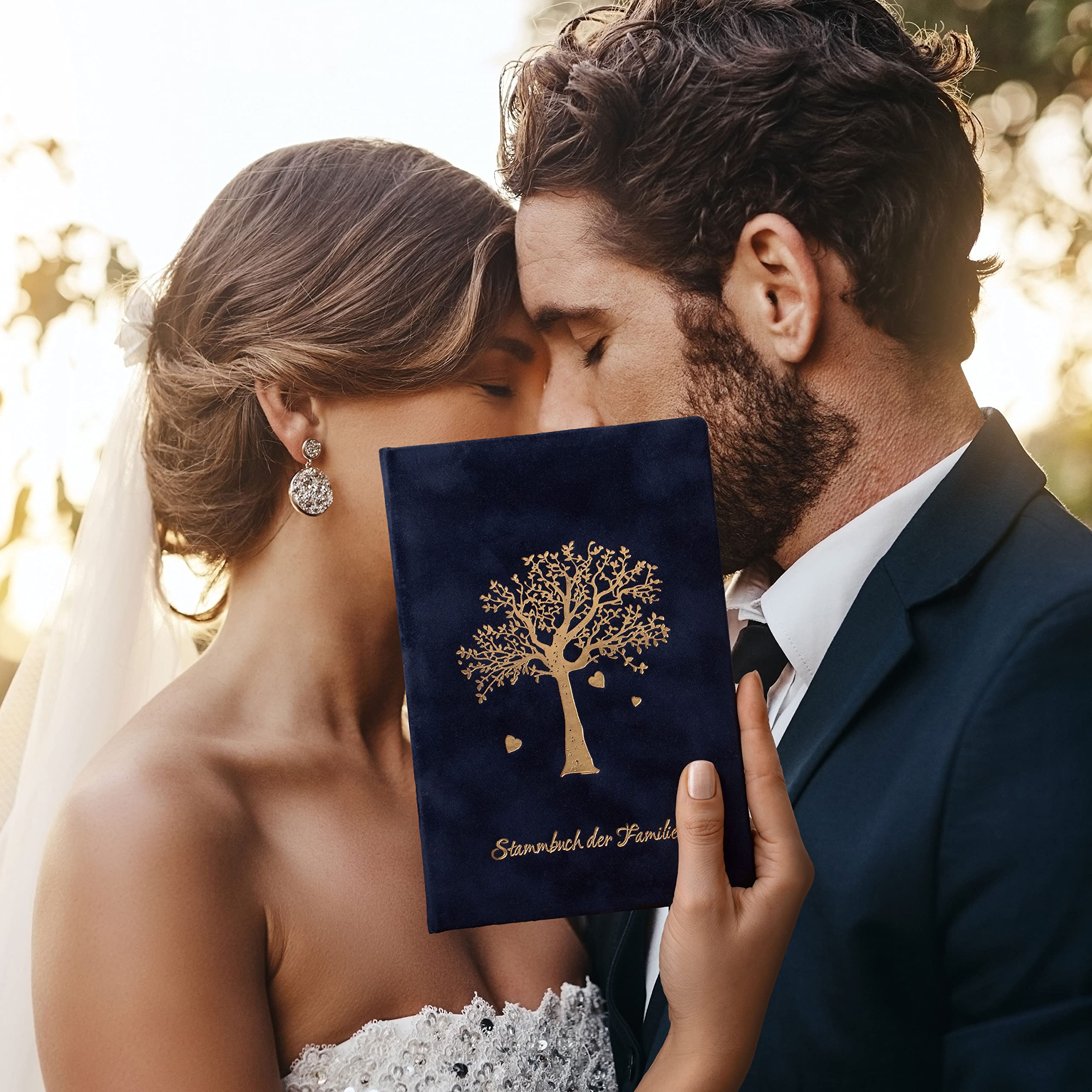 Hochzeit – Hochwertiges Familienstammbuch Velours Blau mit Goldprägung – Sonderformat 13 x 20 cm (kleiner als DIN A5) mit 6-Ring Mechanik für Standesamt Urkunden