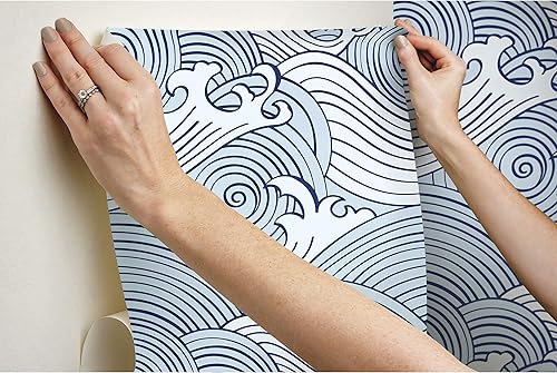 Miniatura 6 de RoomMates RMK11900RL - Papel pintado de ondas asiáticas azules y blancas, muestra