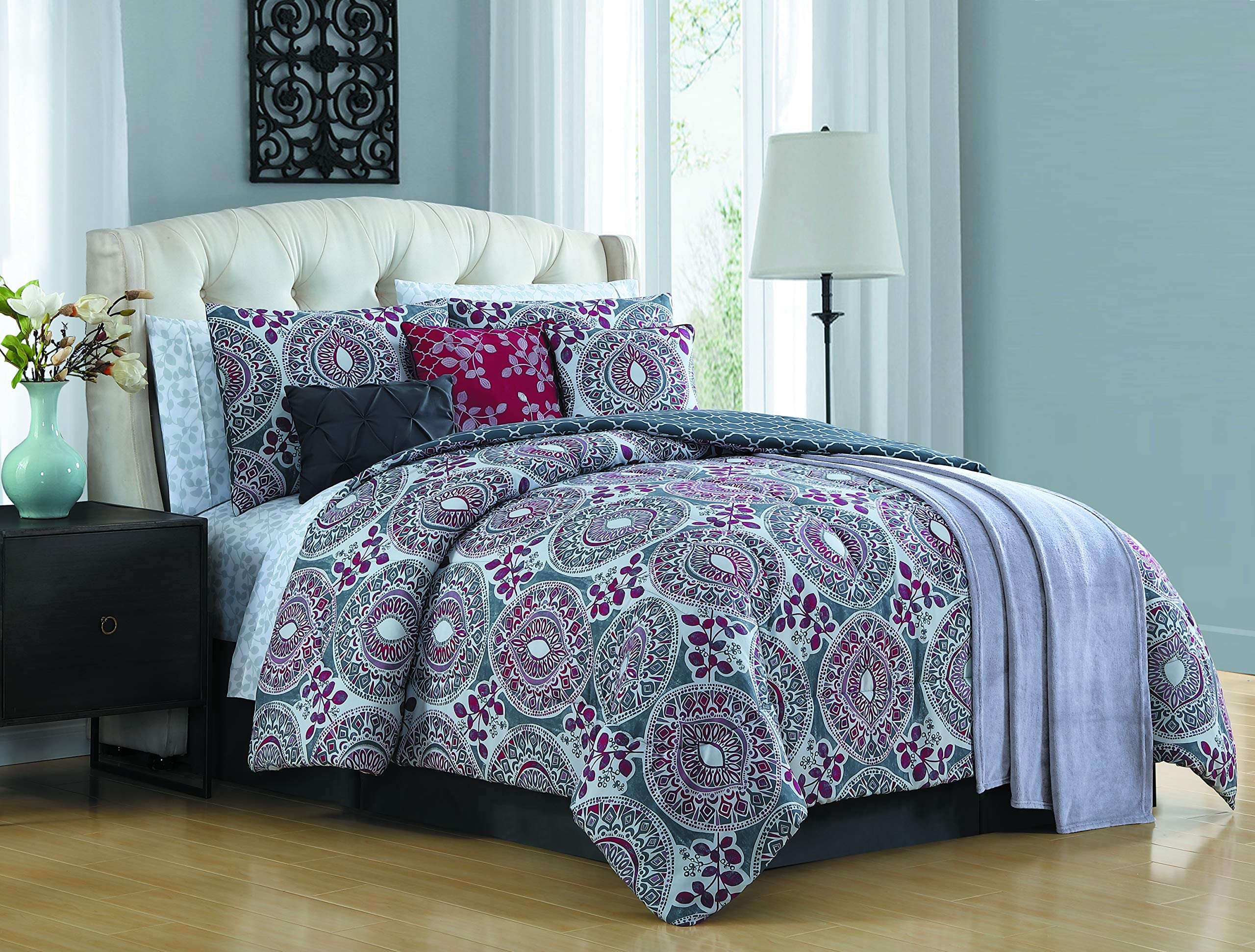 GlobalNiche® Avondale Manor MSH5QTQUENGHMT Emeline Bed in a Bag, King, Berry