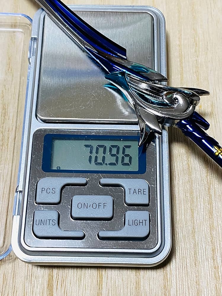 Amazon.co.jp: 原神 30cm波乱月白経津 剣 ミニ武器 アクセサリー