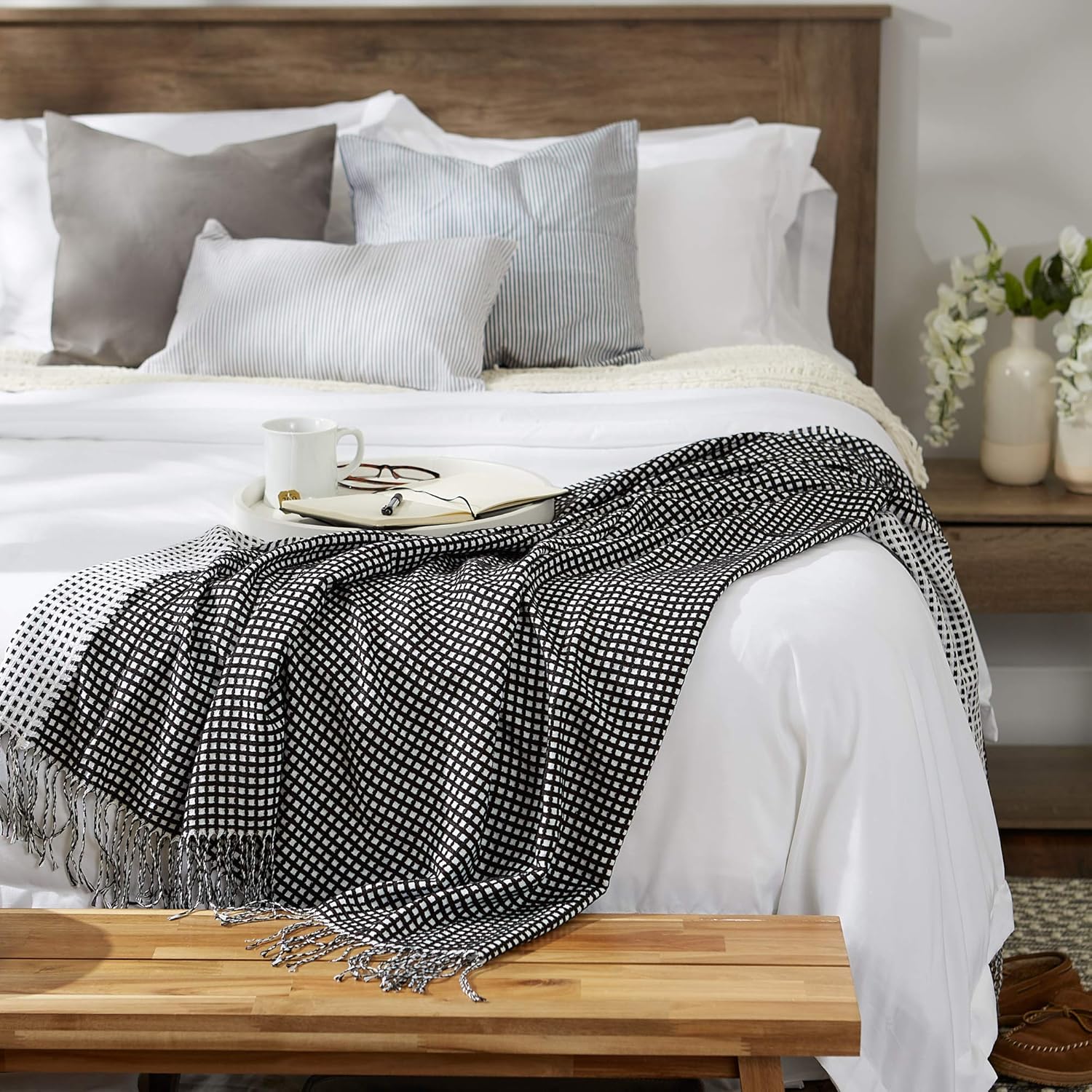 Chic Black & White Waffle Knit Acrylic Throw 50x60 inches