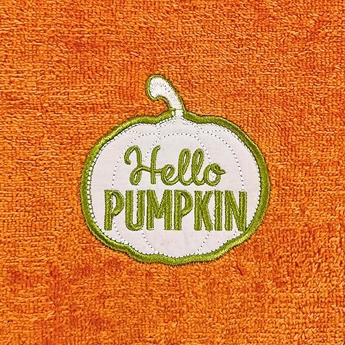 Miniatura 3 de Serafina Home Toallas decorativas para los dedos de otoño parche de calabaza blanca con diseño bordado de Hello Pumpkin en naranja felpa, juego de 2