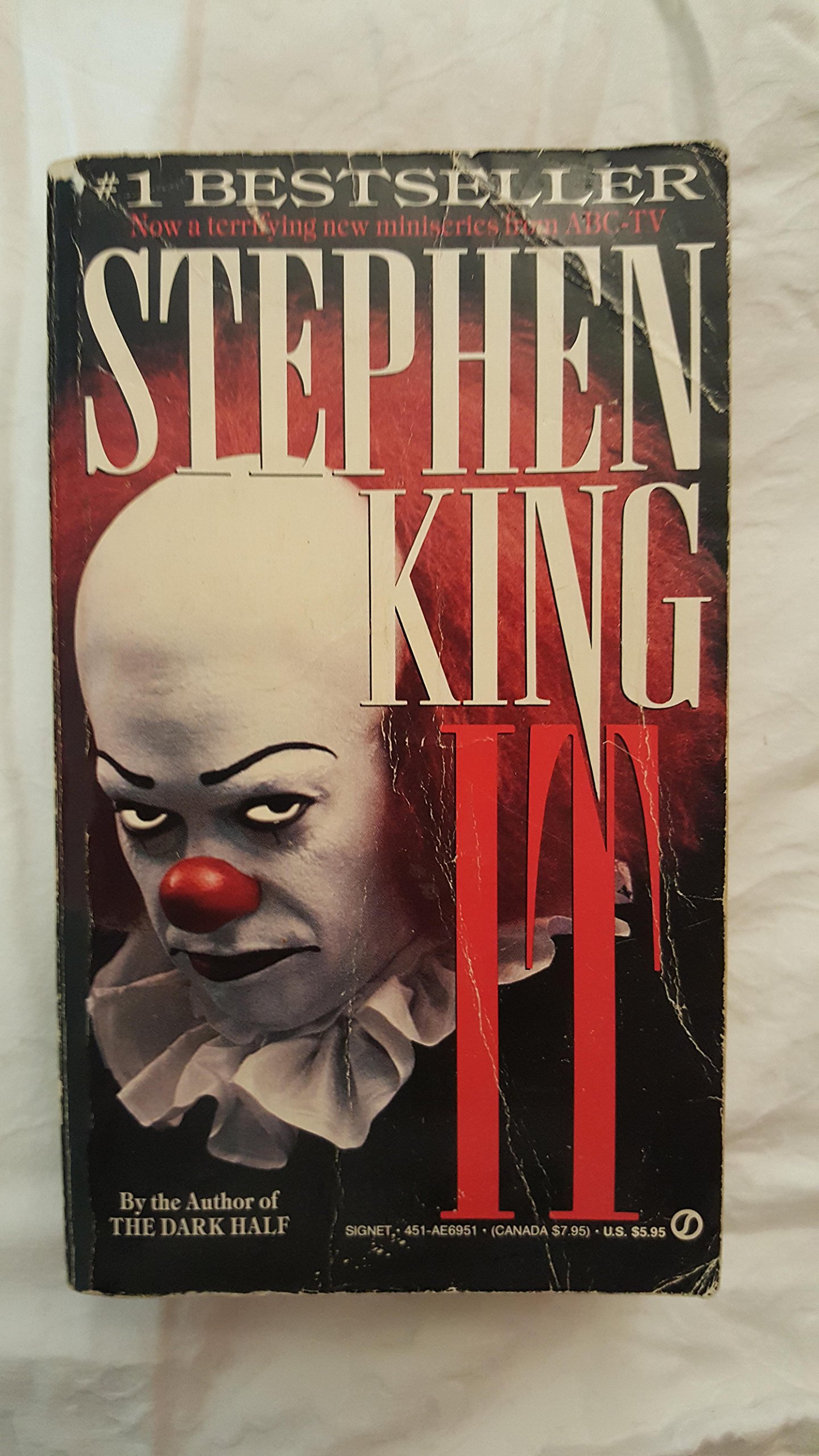 Amazon.co.jp: It : 本