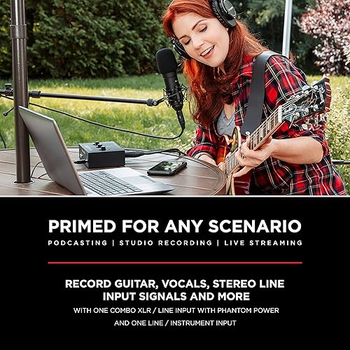 Miniatura 3 de M-Audio M-Track Solo. Interfaz de audio USB para grabación, transmisión y podcasting con entradas XLR, línea y DI, además de un paquete de software