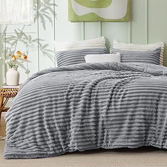 Bedsure Fluffy Comforter Set Full Size - Super Soft Faux Fur Bed Set Grey, Warm Plush Fleece Winter Bedding, 3 Pieces, 1 Shaggy Fuzzy All Seasons Full Size Comforter with 2 Pillowcases