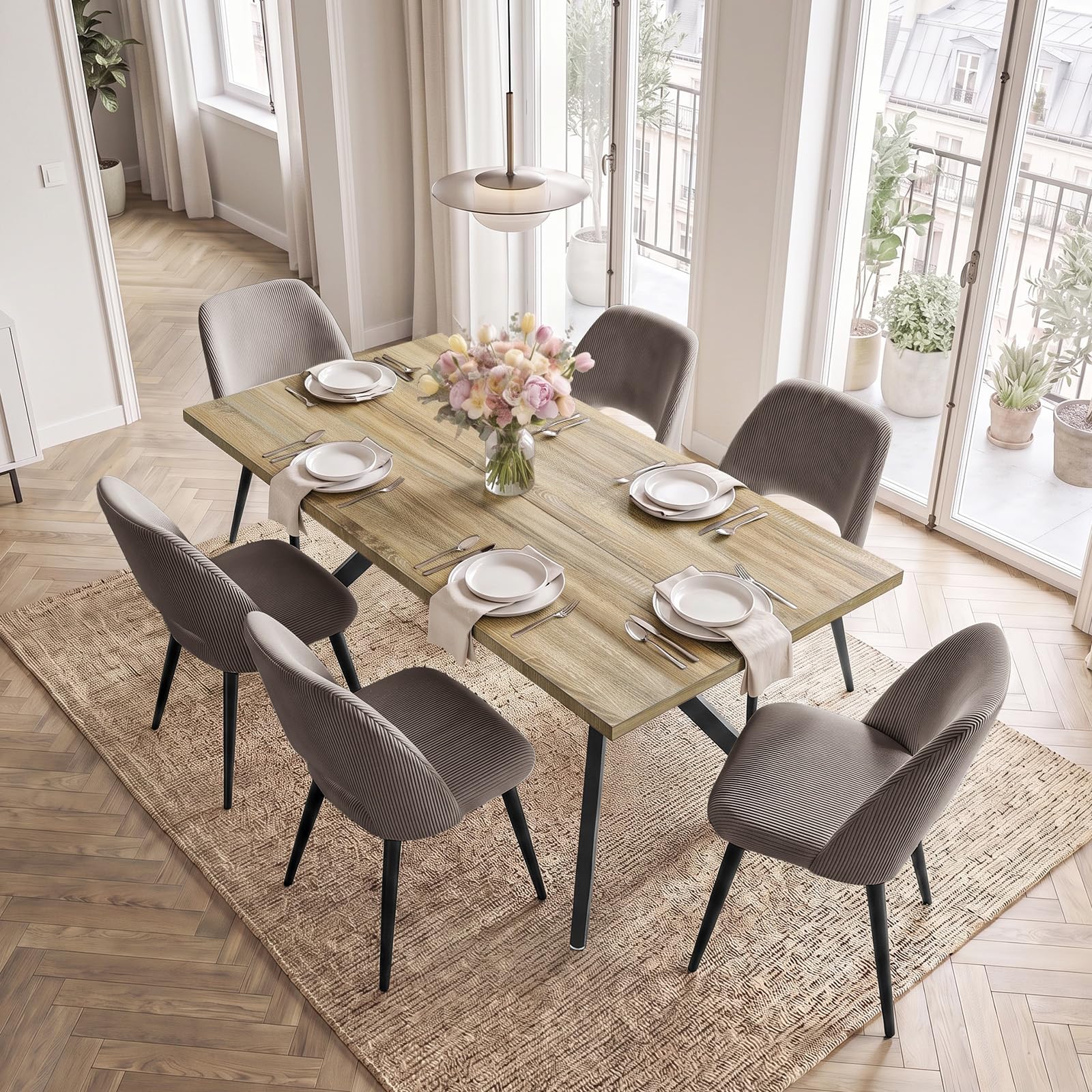 Essgruppen in helles Holz,Esstisch mit 6 Braun-Stuhl