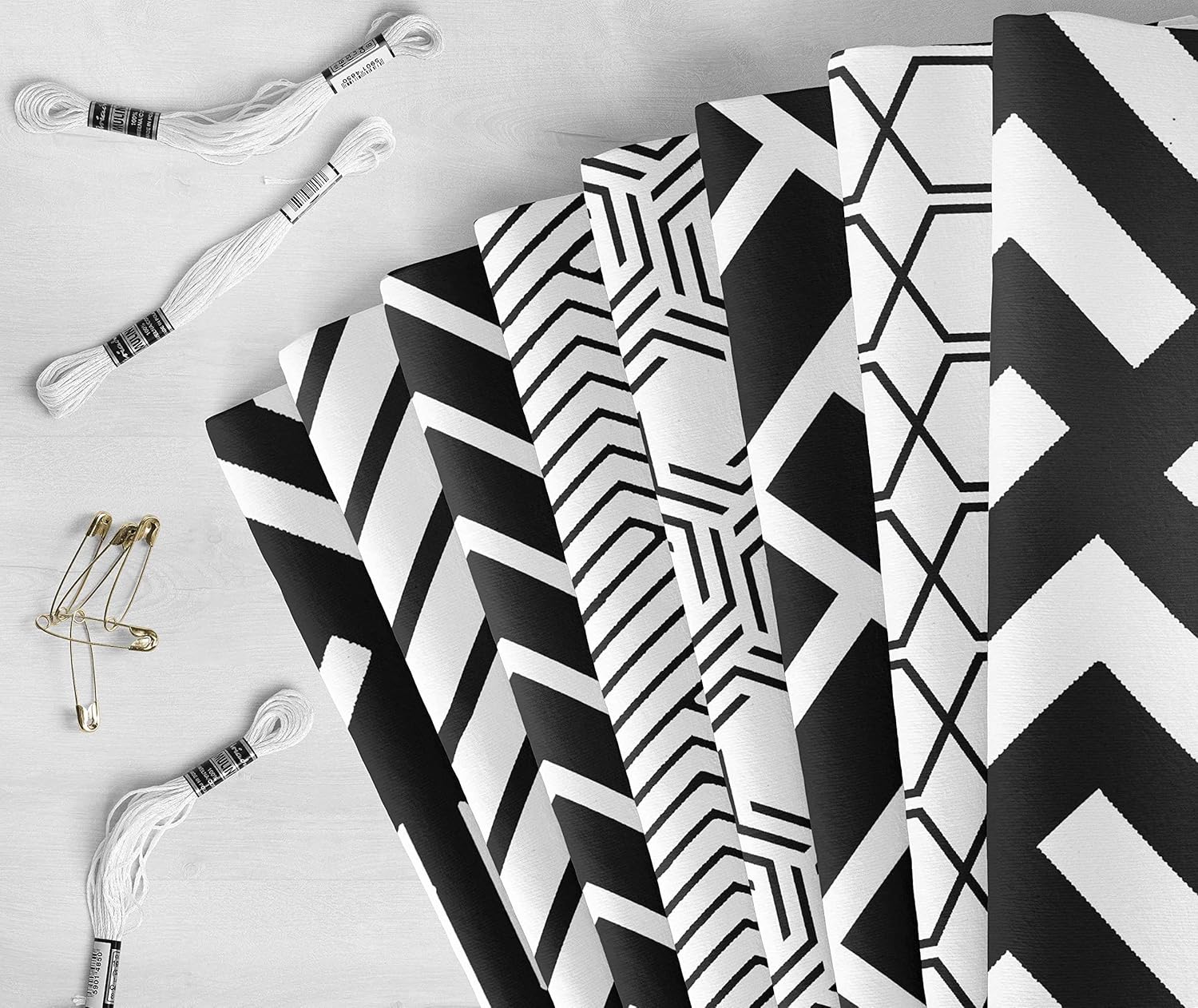 Soimoi 8 Pc Fat Quarter Bundle - Geometric Print 18"x 22" DIY Patchwork- 100% Cotton Pre-Cut Quilting Fabric (White & Black)