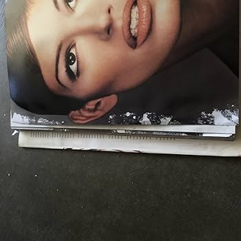 Amazon.com: The Art of Makeup: 9780060171865: Aucoin, Kevyn