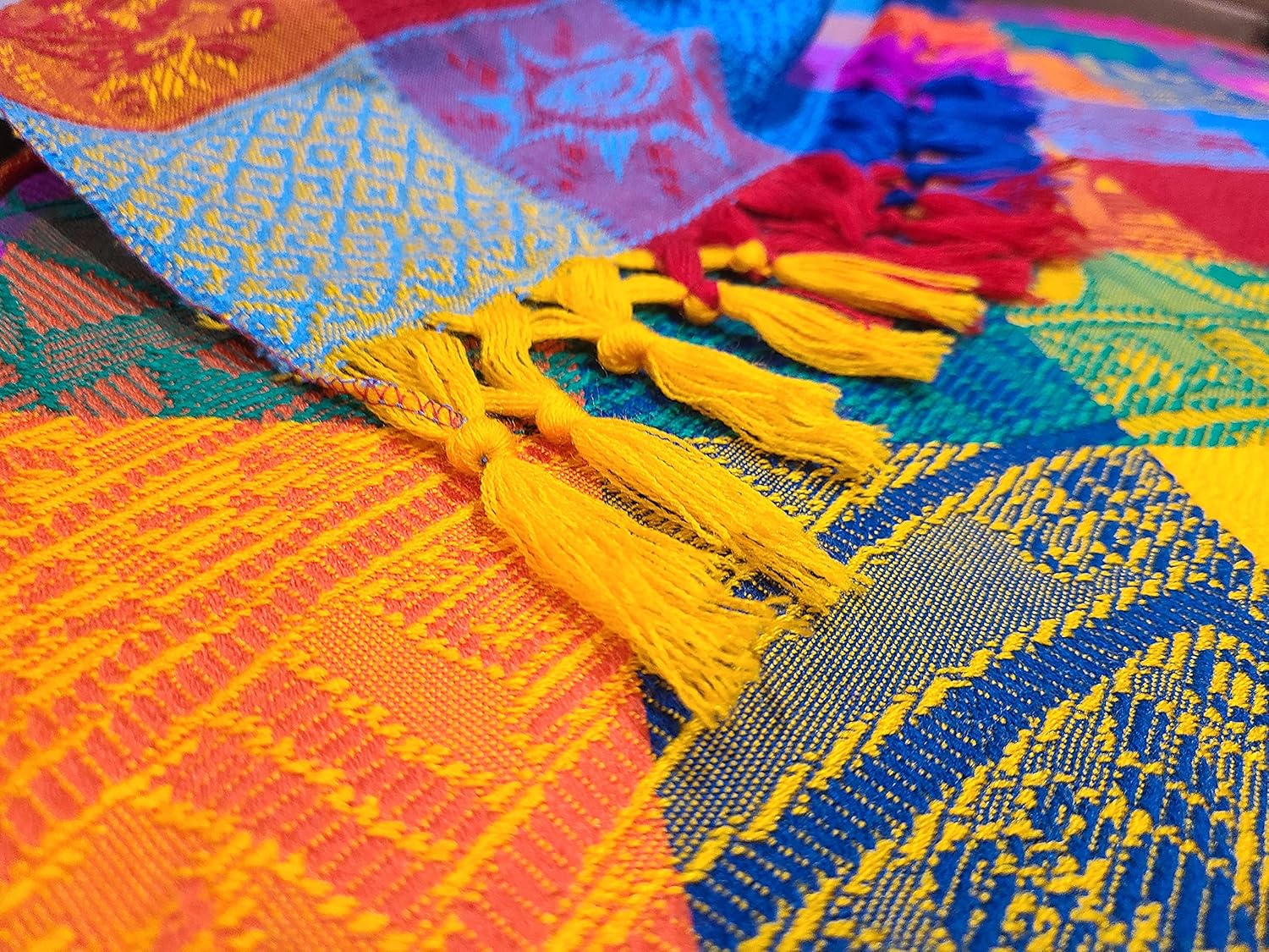 Alondra's Imports (TM) (84" x 59") Elegantly Handwoven, Genuine Mexican Artesenal Table Cover (Fiesta, Birthday, Taco Night, Mexican Themed Party Supplies, Zarape Blanket, Serape All Over Table Cloth)