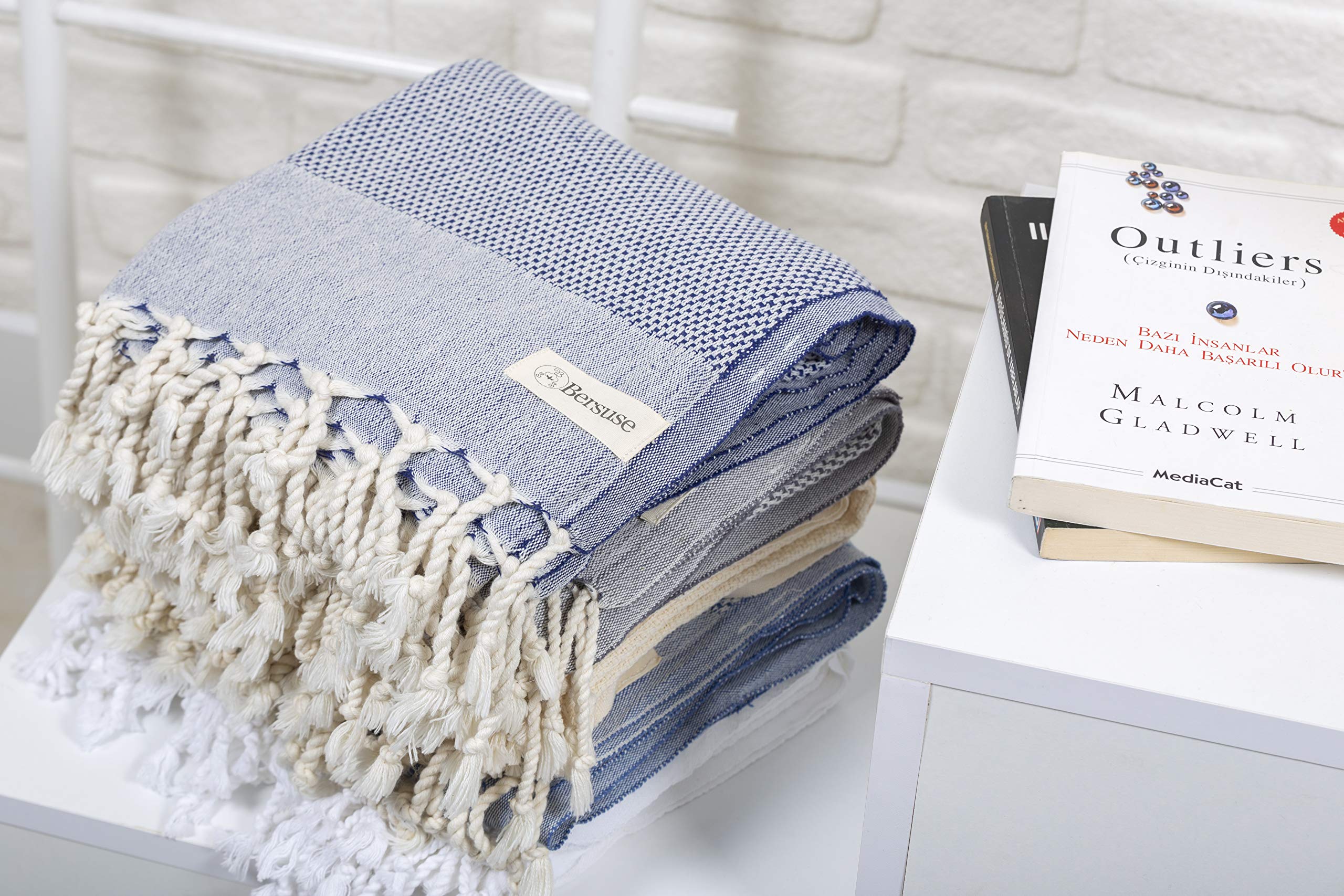Bersuse 100% Coton - Ventura Serviette Turque - Drap de Bain, Serviette de Plage - Fouta Peshtemal - Oeko-TEX - 95x175 cm, Bleu foncé