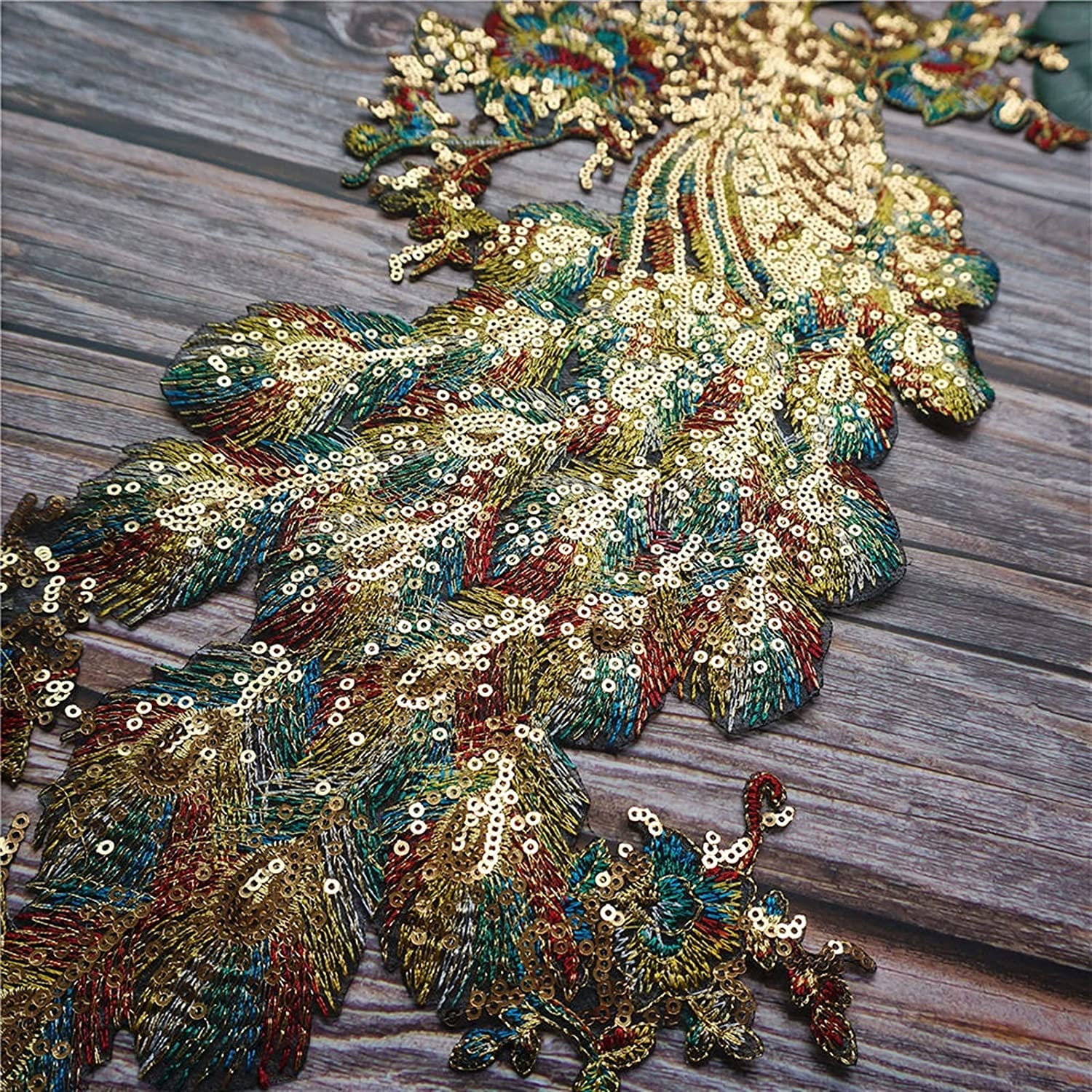Appliqué Decorativi per Abiti da Cerimonia, Arcobaleno Paillettes Piuma Pavone Cucire Ferro sulle Toppe