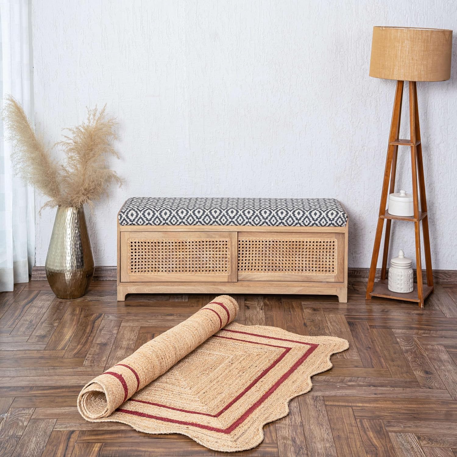 WEAVER'S LOOM Scalloped Jute Rug, Small Entryway Rug, Handwoven Doormat, Boho Jute Mat for Home Decor, Rustic Red[2'x3']