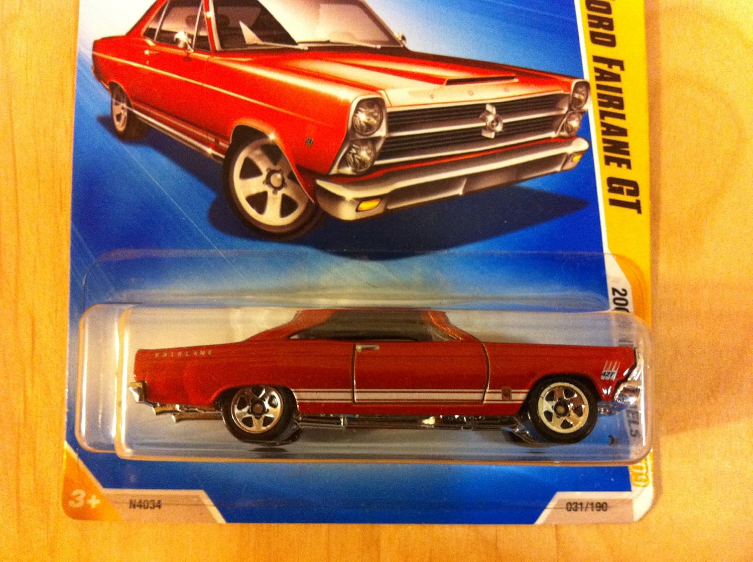 Hot Wheels 2009 031/190 '66 Ford Fairlane GT Red 1:64