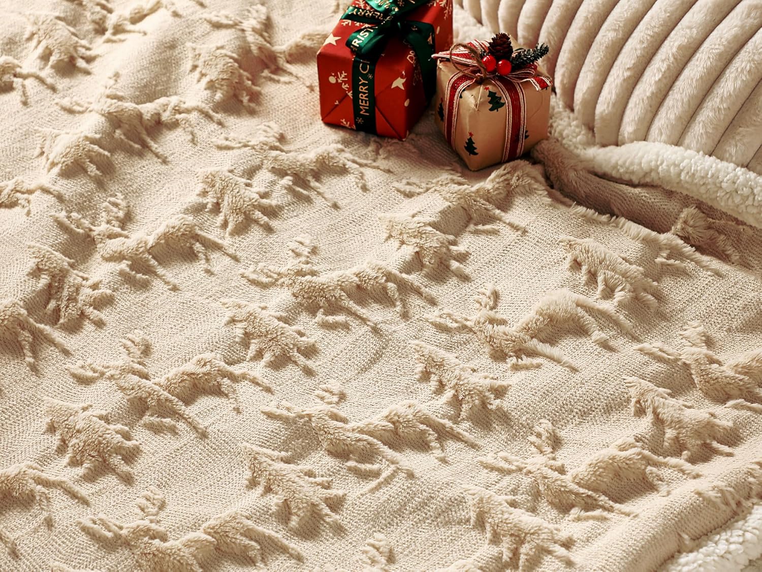Beige Christmas Sherpa Throw Blanket 3D Christmas Tree Snowflake Reindeer Double-Sided Thick Soft Plush Fluffy Decoration for Couch, Bed, Sofa Holiday Party Gifts, 50" x 60"(Reindeer)