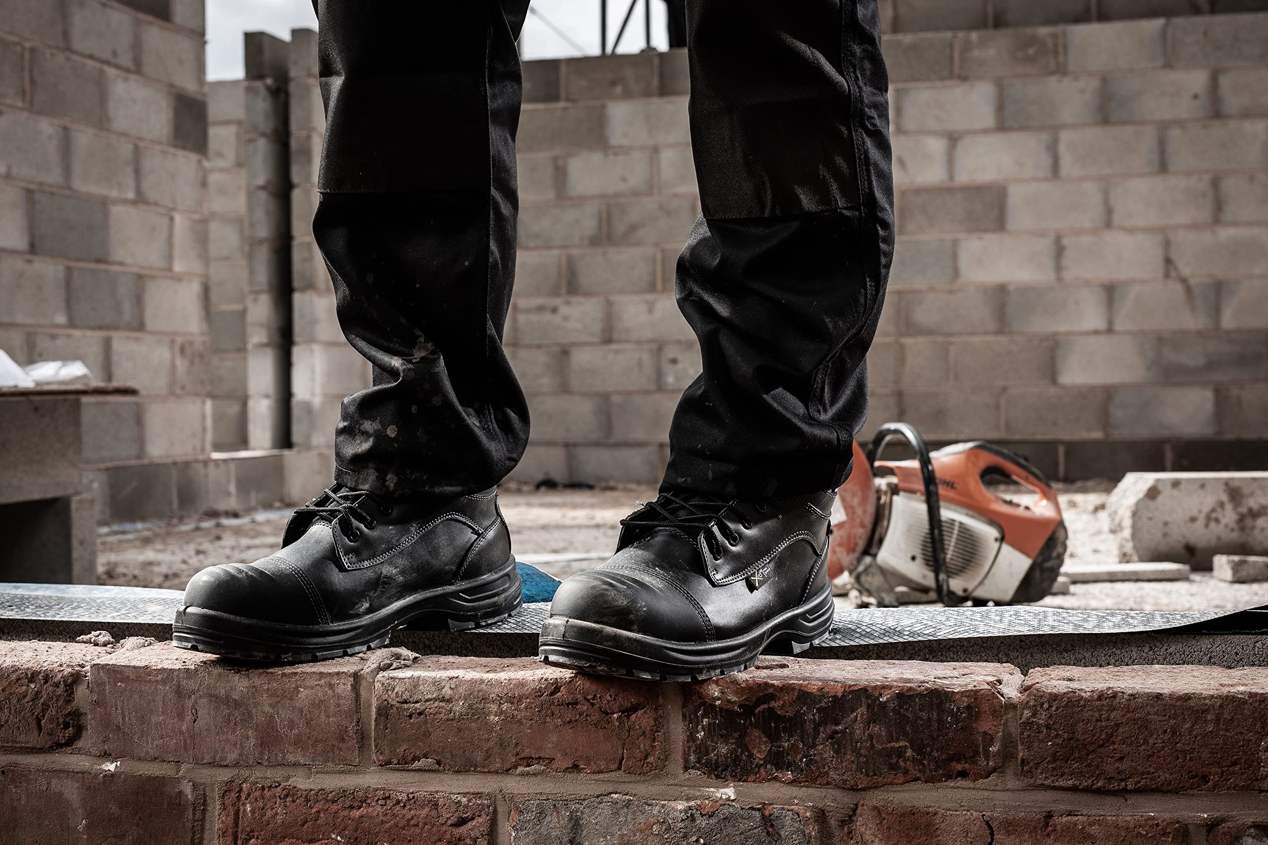 Blackrock Non-Metallic Lincoln Metatarsal Boot