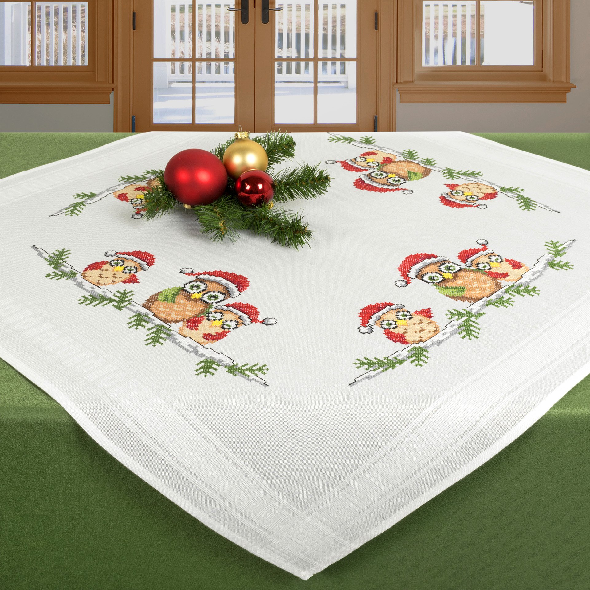KAMACA Embroidery Kit: Christmas Owls with Hat MD 80 x 80 cm - Cross Stitch Embroidery Kit for Adults - Unisex - Not Foldable