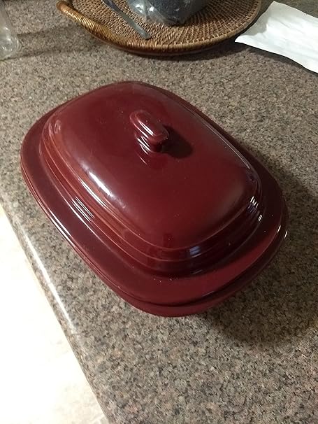 pampered chef casserole dish with lid