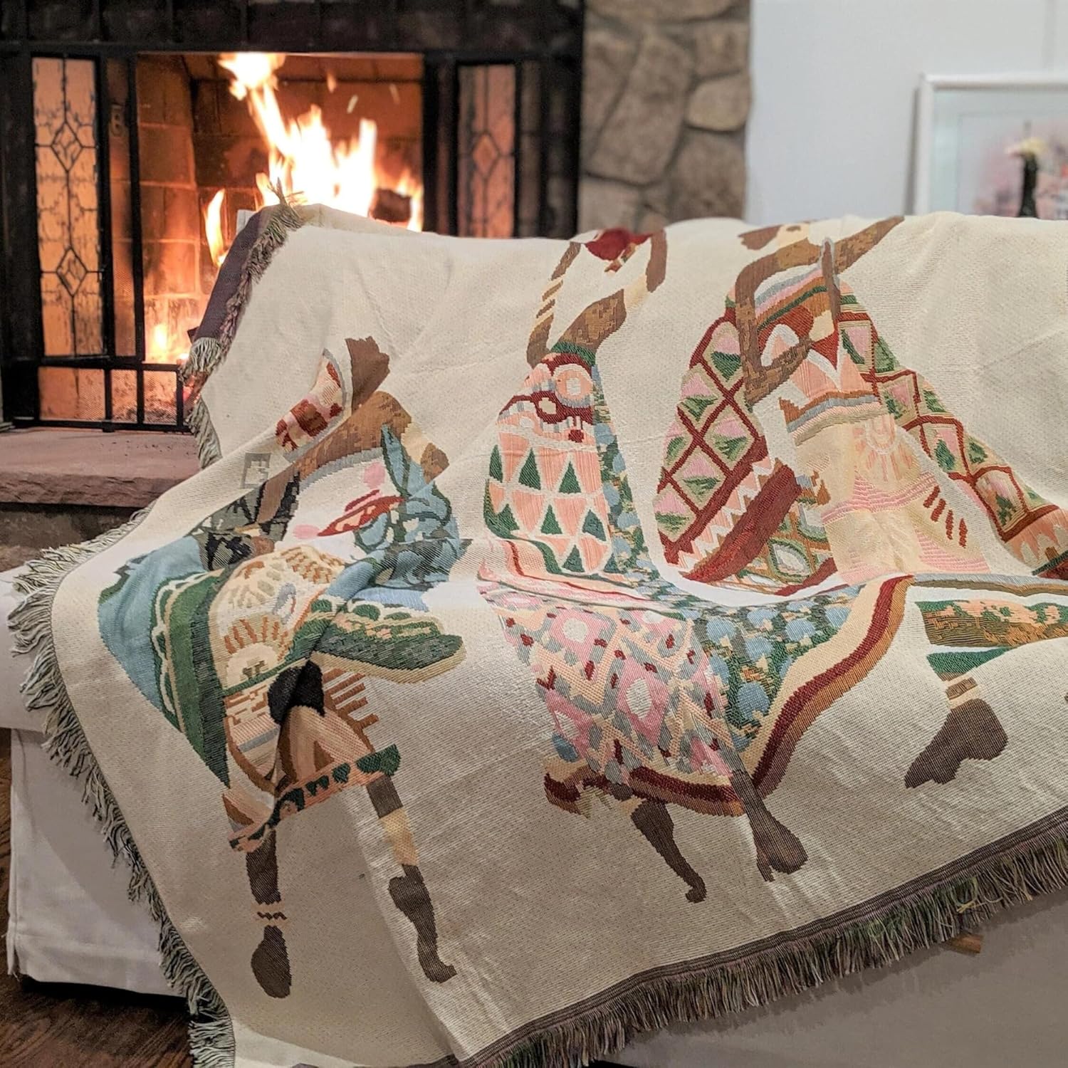 DaDa Bedding Elegant Dancing African Women Tapestry Throw Blanket - Festive Celebrate Kwanzaa w/Fringe Tassels - Cottage Woven Ethnic Culture Needle Stitched Design - 50” x 60” (7173)