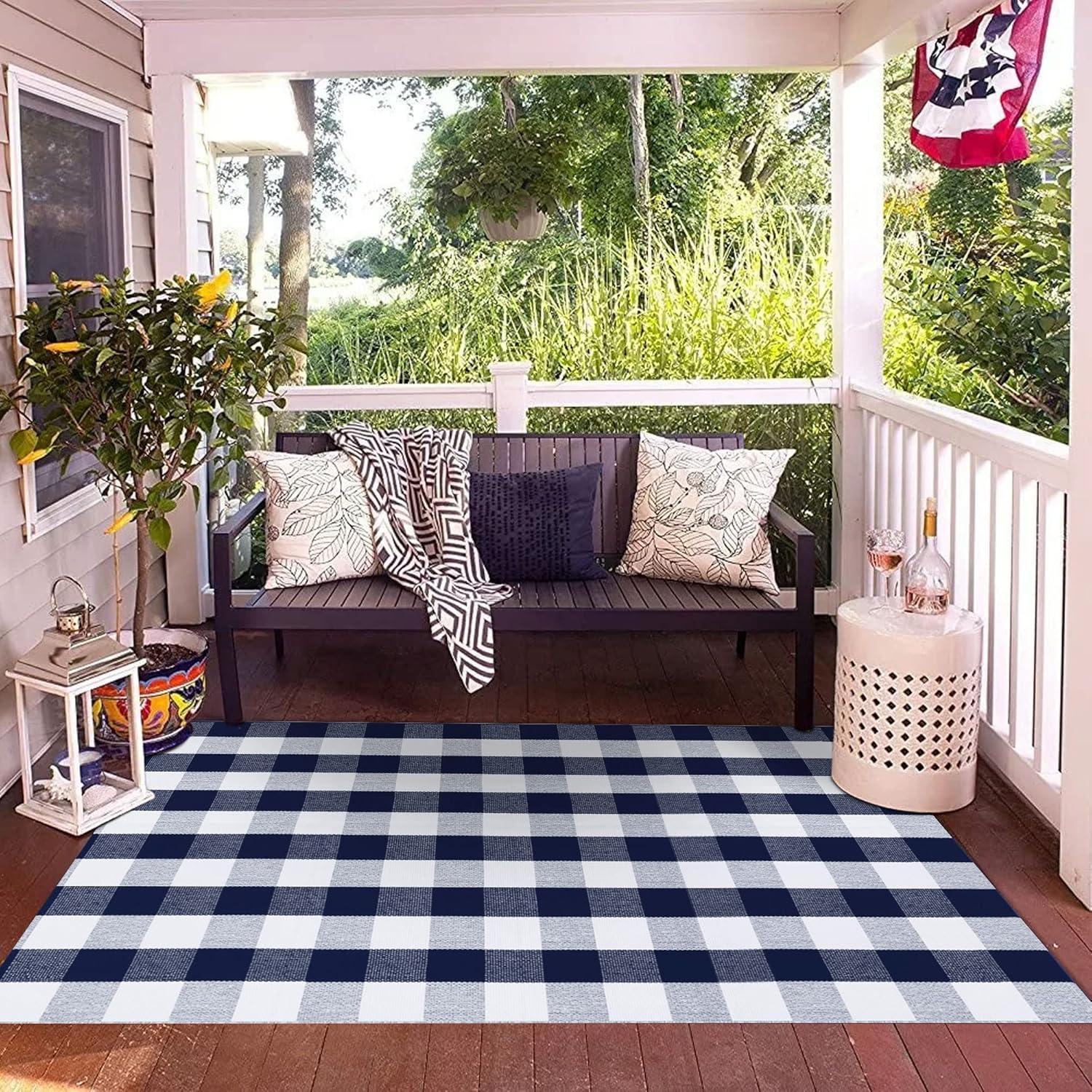 SEEKSEE Buffalo Plaid Rug 4' x 6' Navy Blue and White Large Front Door Mat, Layering Area Rug, Washable Rug for Outdoor Patio Entryway Indoor Living Room Kitchen Dining Room Decor
