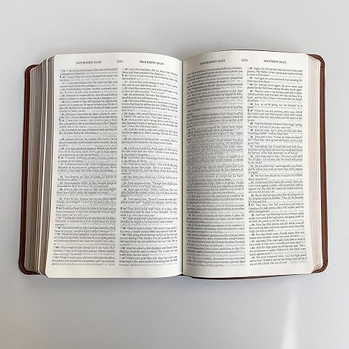 Miniatura 7 de Biblia paralela en español/inglés (RVR/ESV) con letras a mano y grabadas con láser, marrón, incluye opción para agregar nombre grabado, regalo