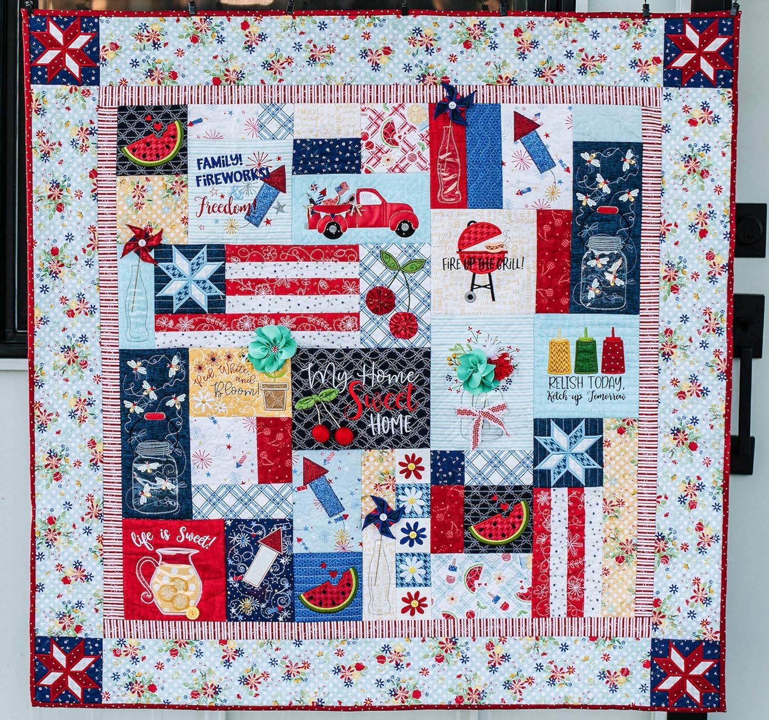 Kimberbell Quilt: Red, White & Bloom Machine Embroidery Design CD, Completed Size: 40x40” + 3 Bonus Projects, Step-By-Step Instructions For Beginners to Advanced, Hoop Sizes: 5x7”, 6x10”, 8x12”, KD809