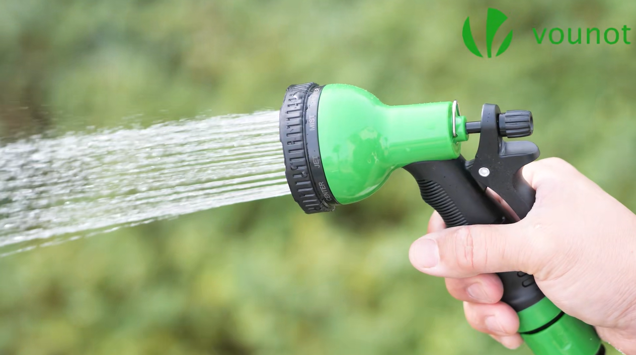 Tubo estensibile da 30,5m – avvolgitubo da giardino con 10 attacchi per pistola a spruzzo, flessibile ed espandibile, ad alta pressione, anti perdite, leggero, facile da riporre con borsa (rosso