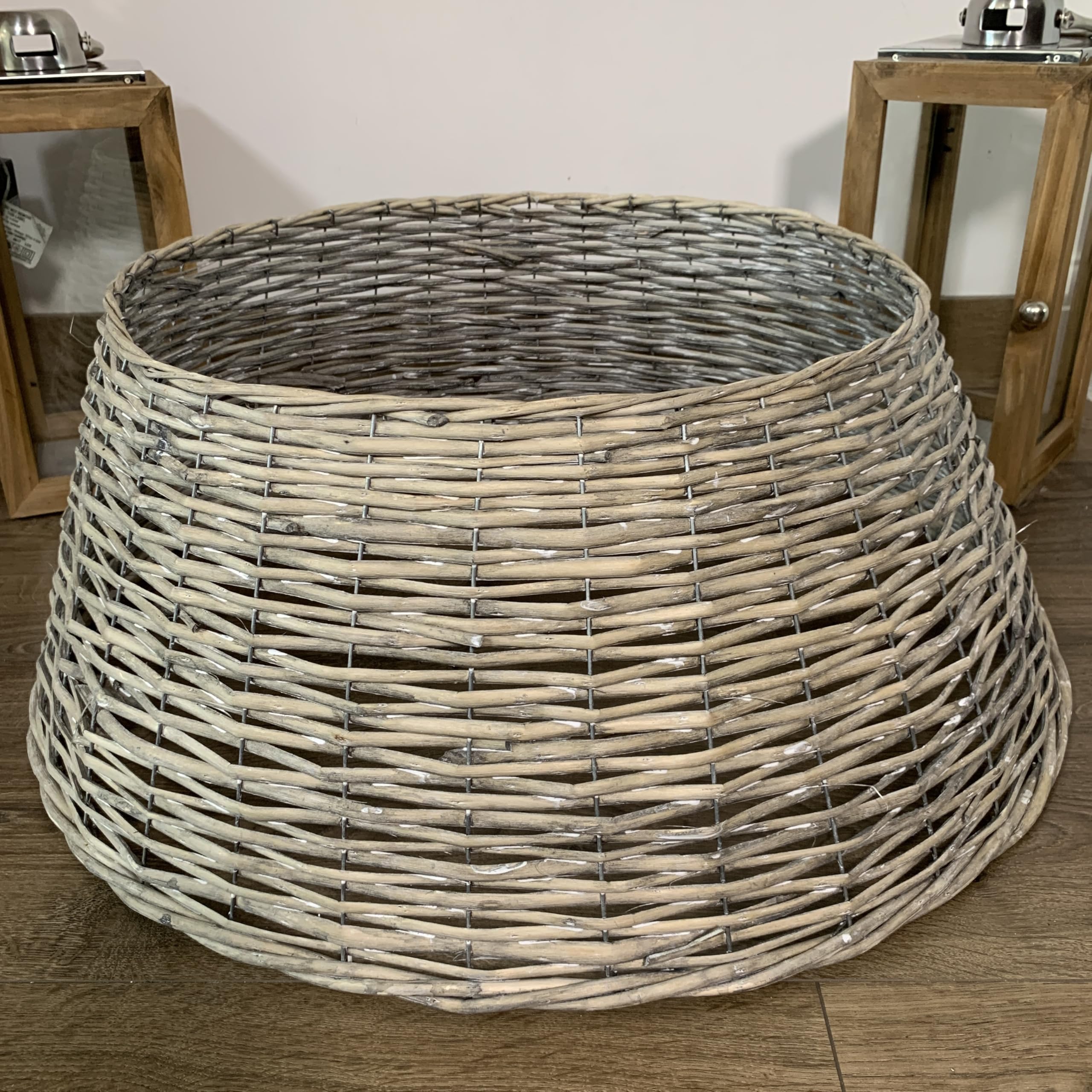 Festive Productions Grey Festive 67Cm X 26Cm Large Natural Wicker Christmas Tree Skirt