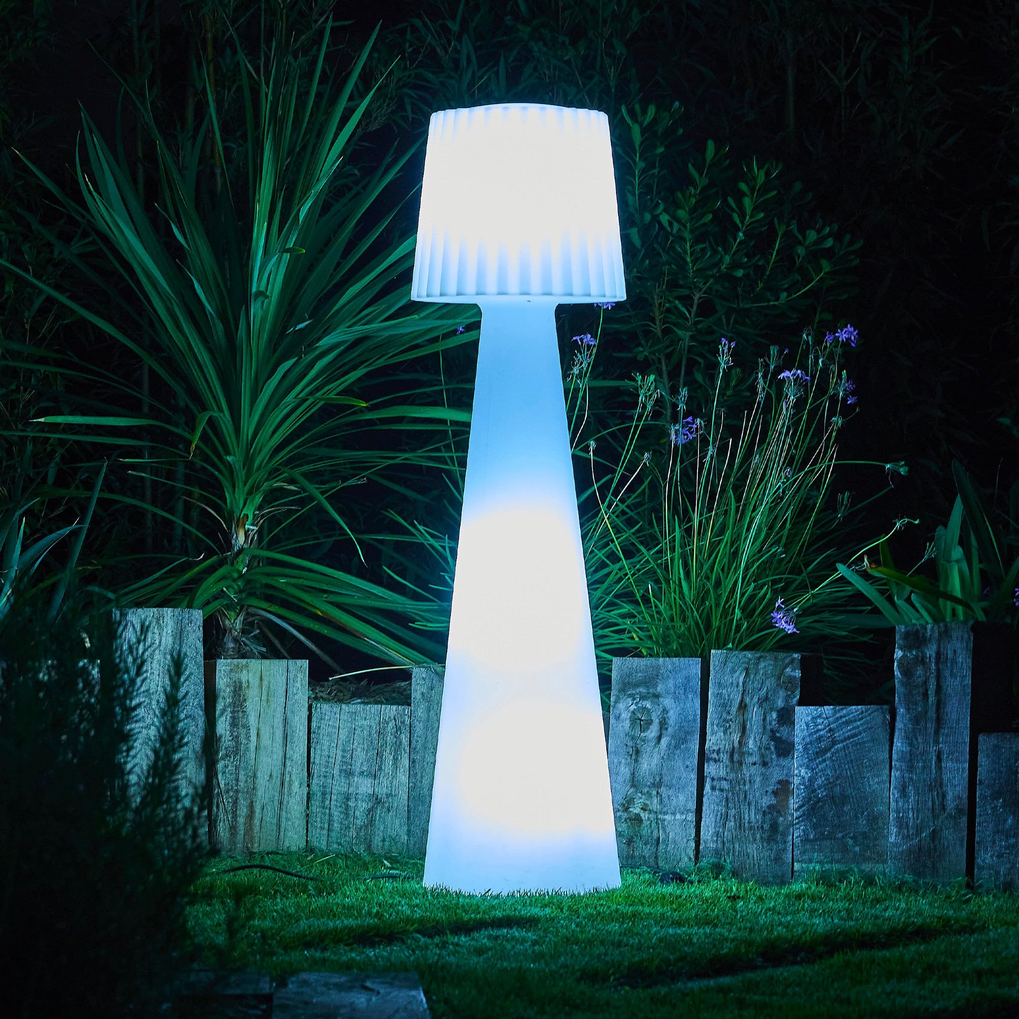 Kabelgebundene LED-Stehlampe H150CM LADY W150