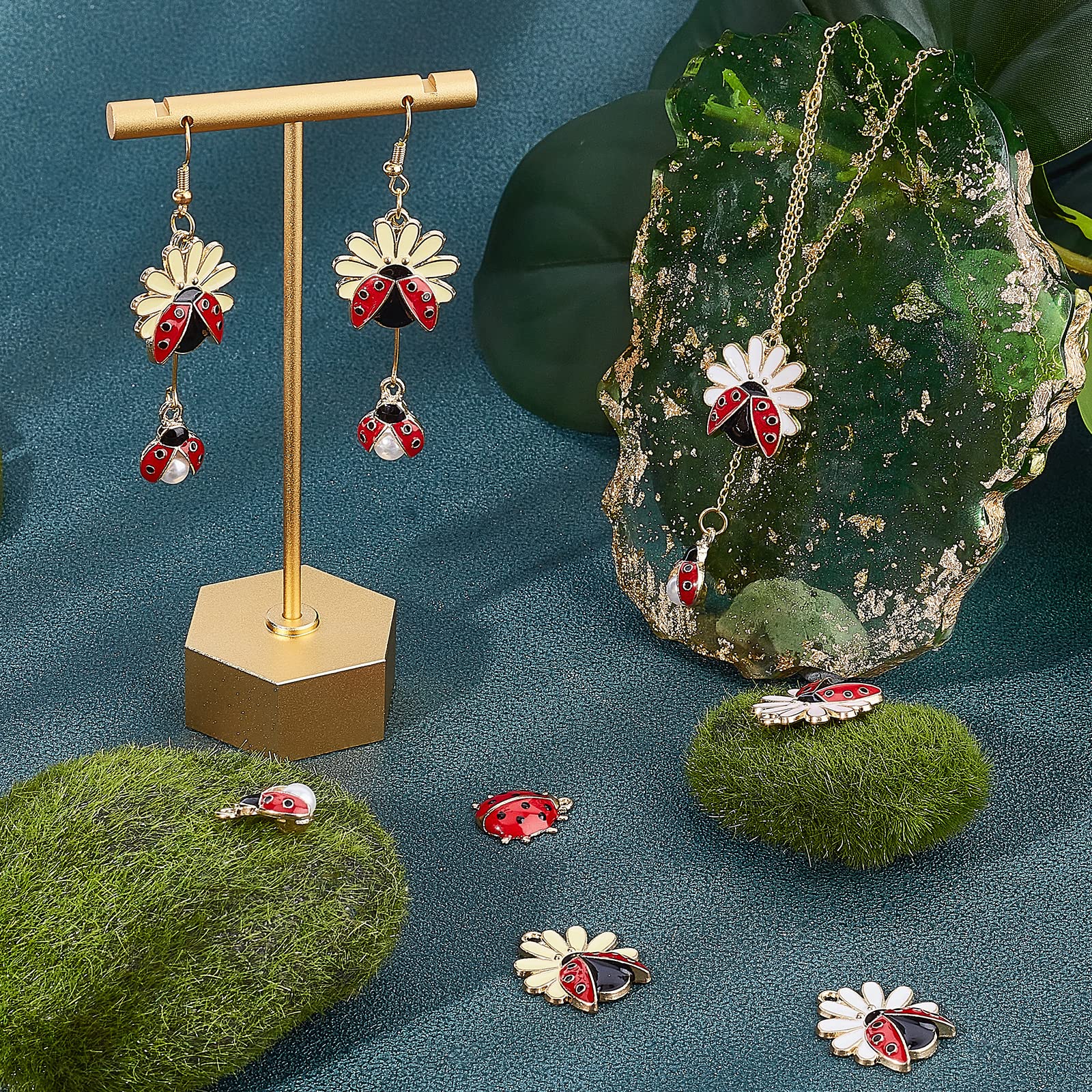 SUNNYCLUE 1 Boîte 30 Pièces Breloques Coccinelles Breloque Coccinelle