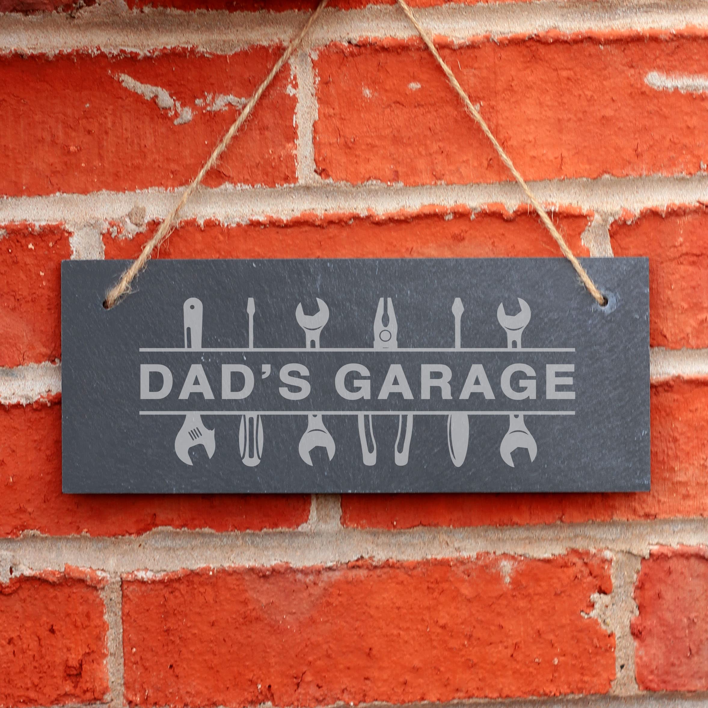 eBuyGB Dad's Garage Sign, Slate Hanging Door Sign, Workshop Wall Plaque, 25x10cm Laser Engraved DIY Father's Day, Birthday Gift for Him