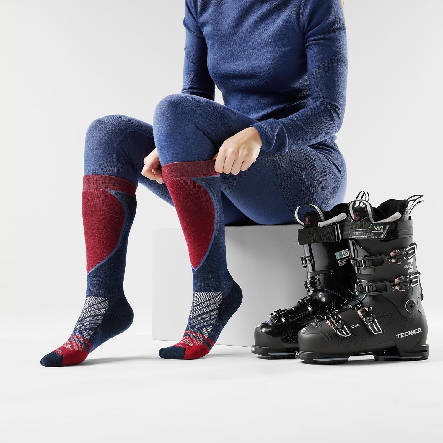 Smartwool Women's Ski Targeted Cushion Over The Calf Socks
