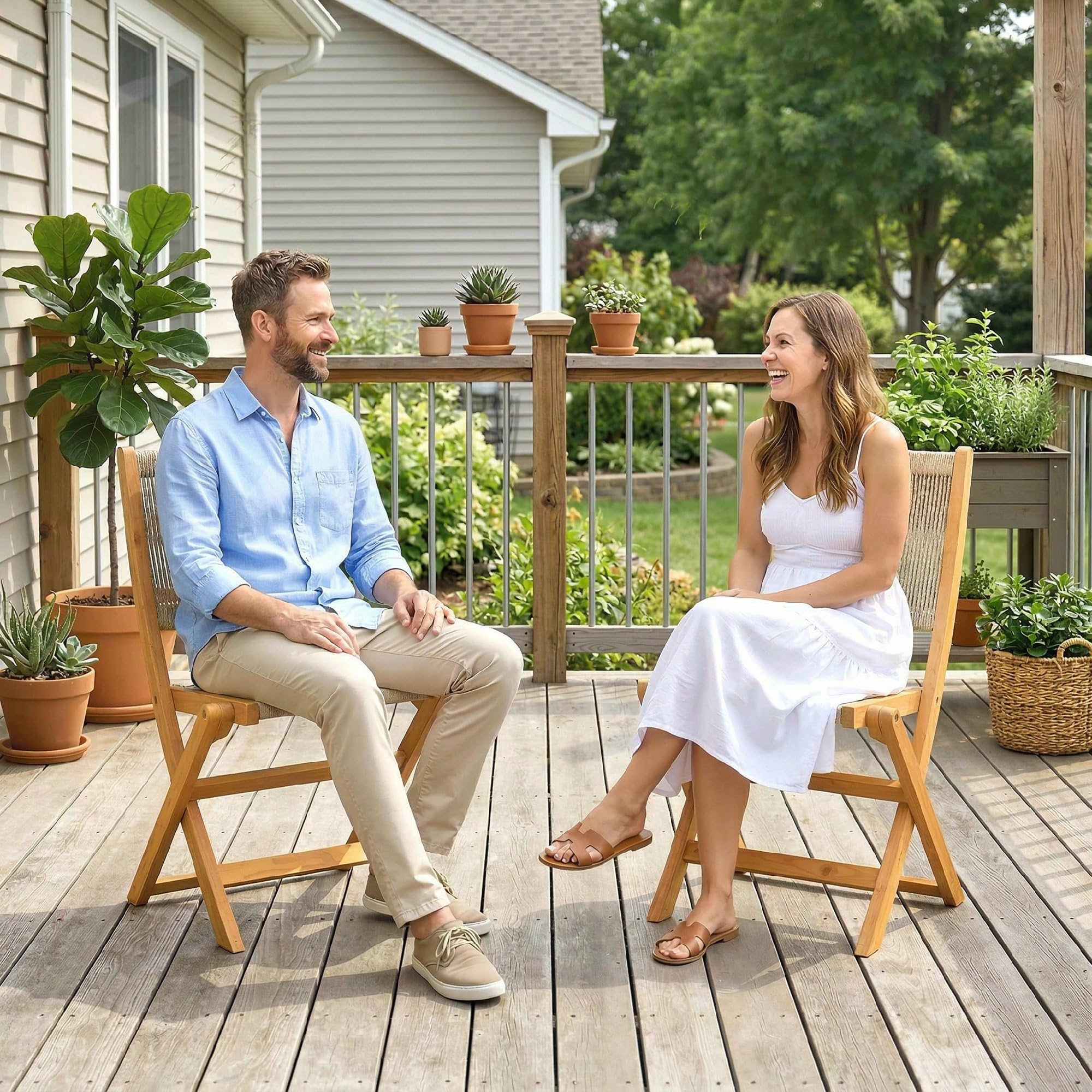 Outsunny Set di 2 Sedie da Giardino in Rattan PP, Sedie Pieghevoli da Esterno, Struttura in Legno di Acacia, per Balcone, Terrazza, Supporto fino a 160 kg, Beige